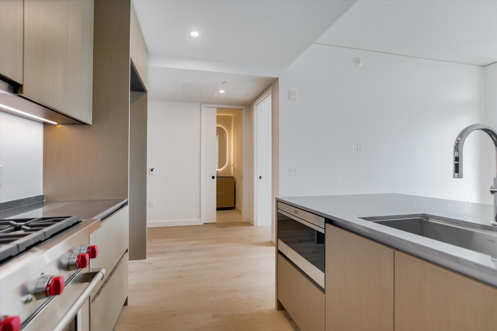 610 Davis St # 1810, Austin, TX 78701