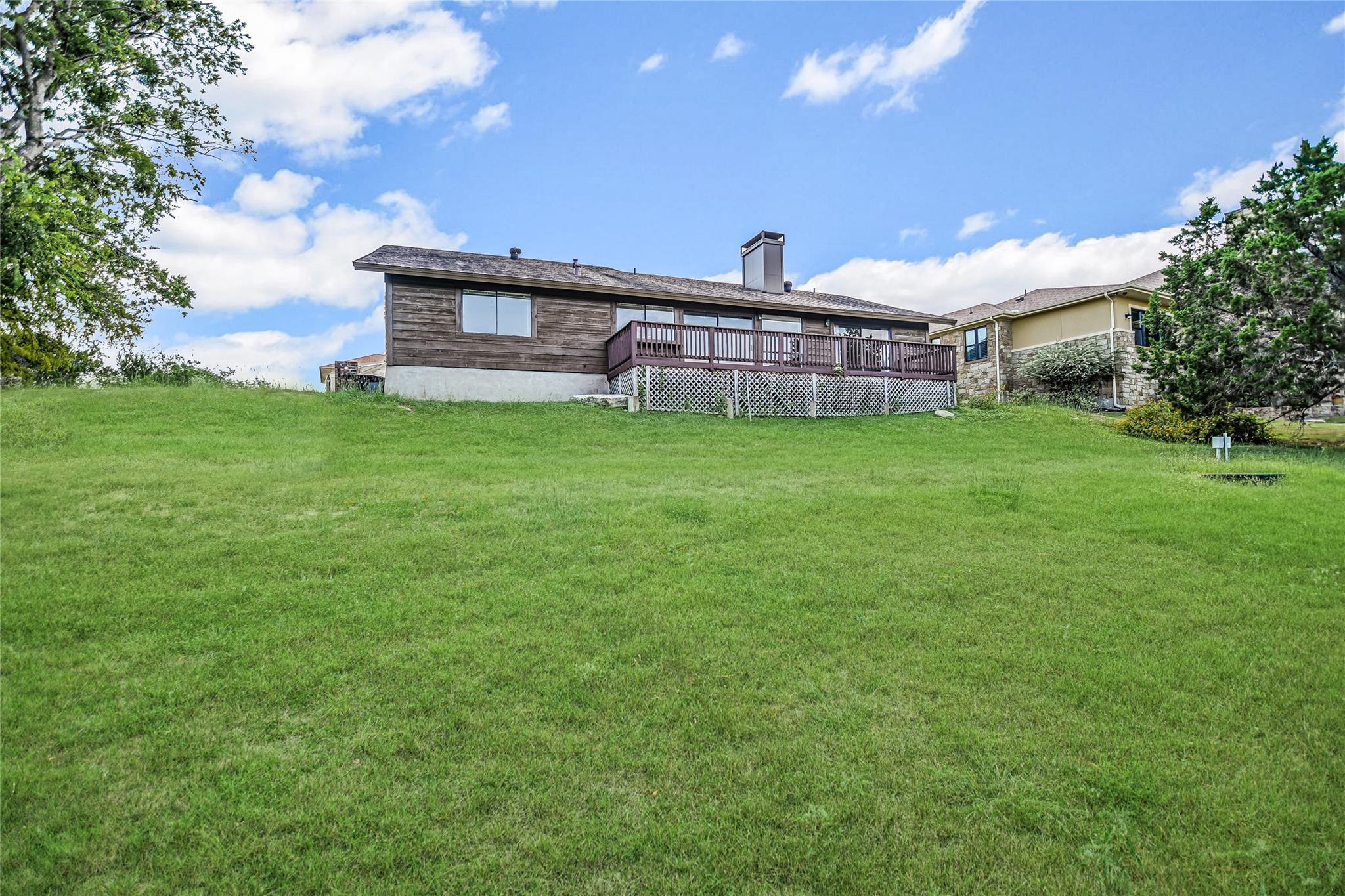 302 Seawind St, Lakeway, TX 78734