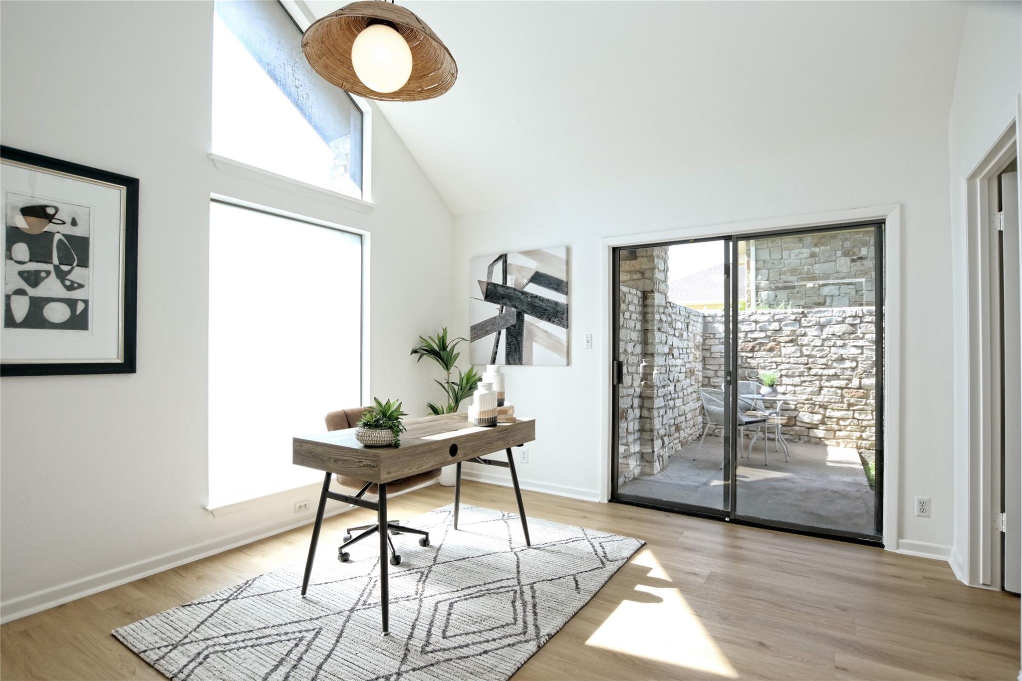 302 Seawind St, Lakeway, TX 78734