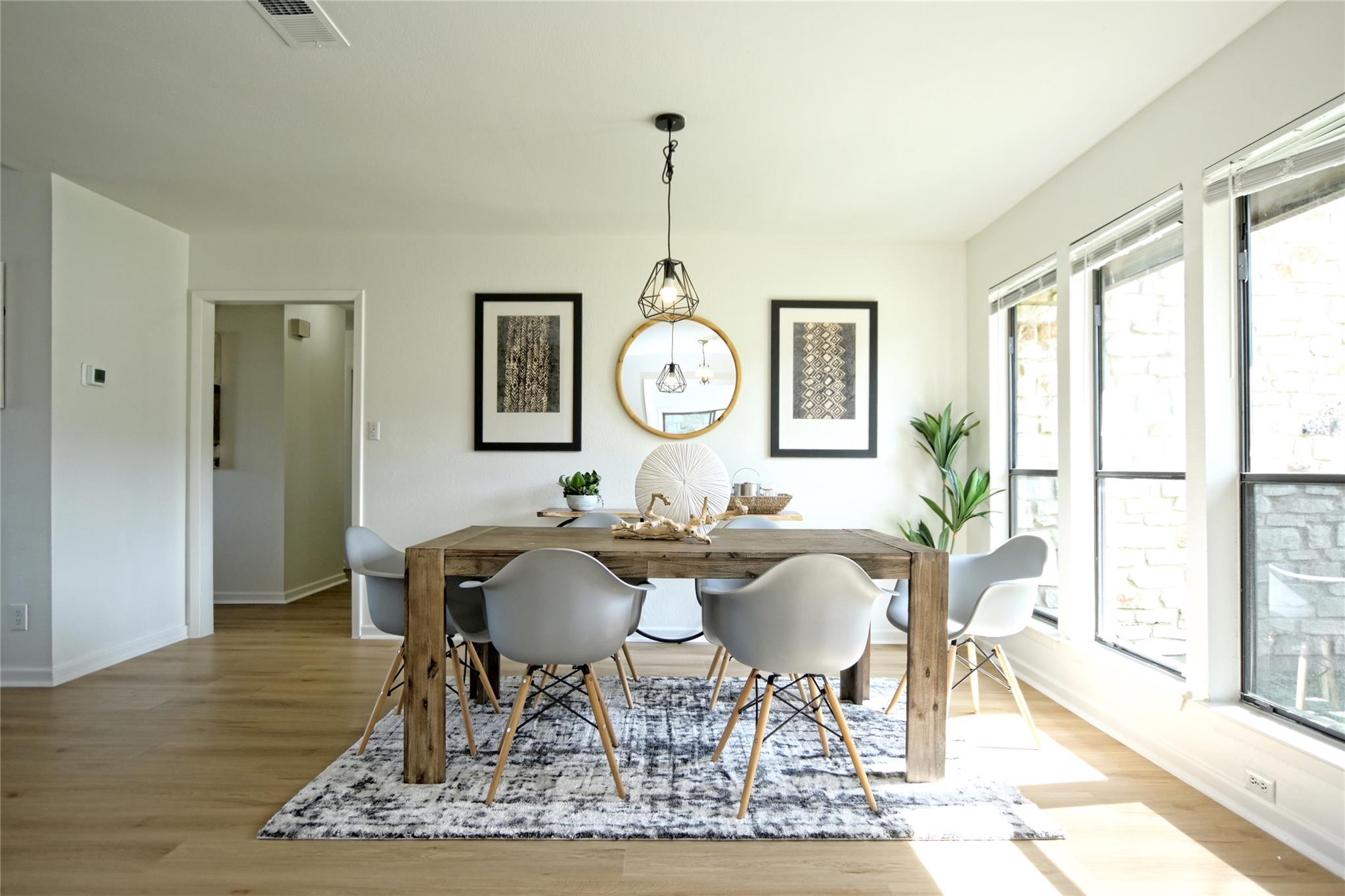 302 Seawind St, Lakeway, TX 78734