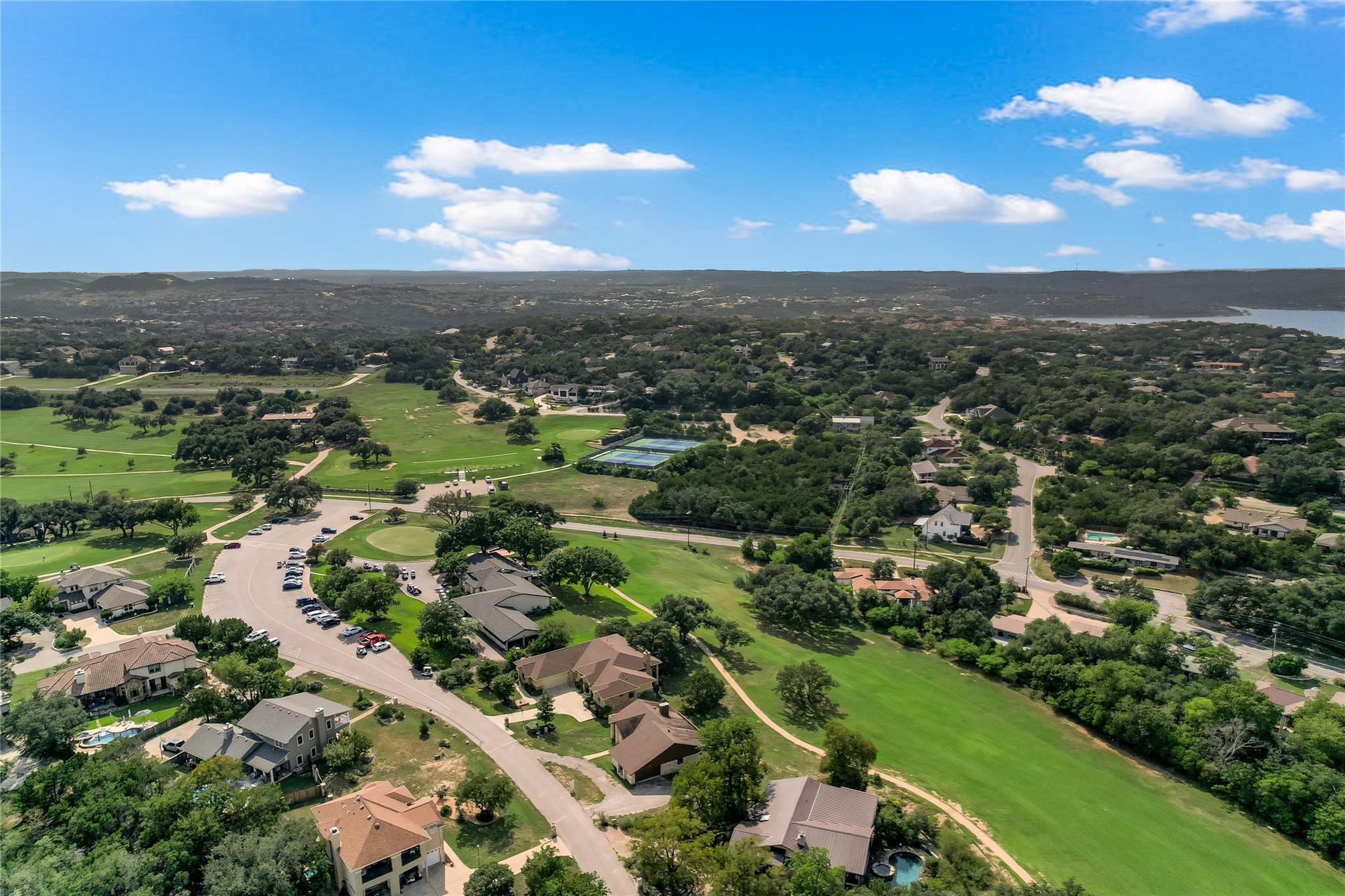 302 Seawind St, Lakeway, TX 78734