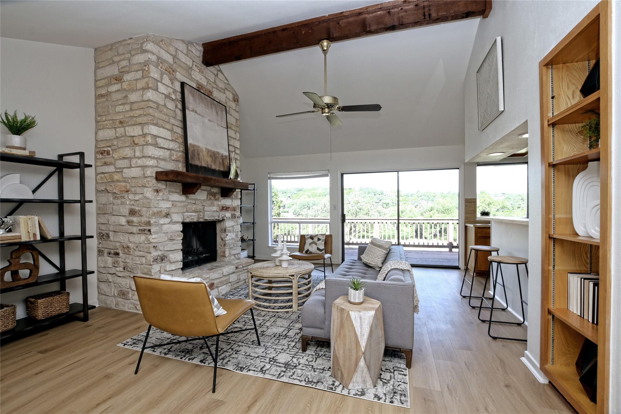 302 Seawind St, Lakeway, TX 78734