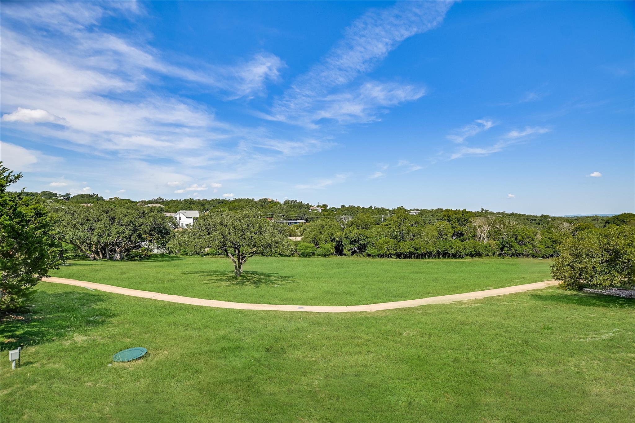 302 Seawind St, Lakeway, TX 78734