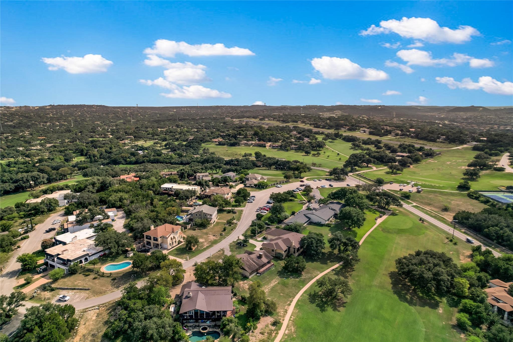 302 Seawind St, Lakeway, TX 78734