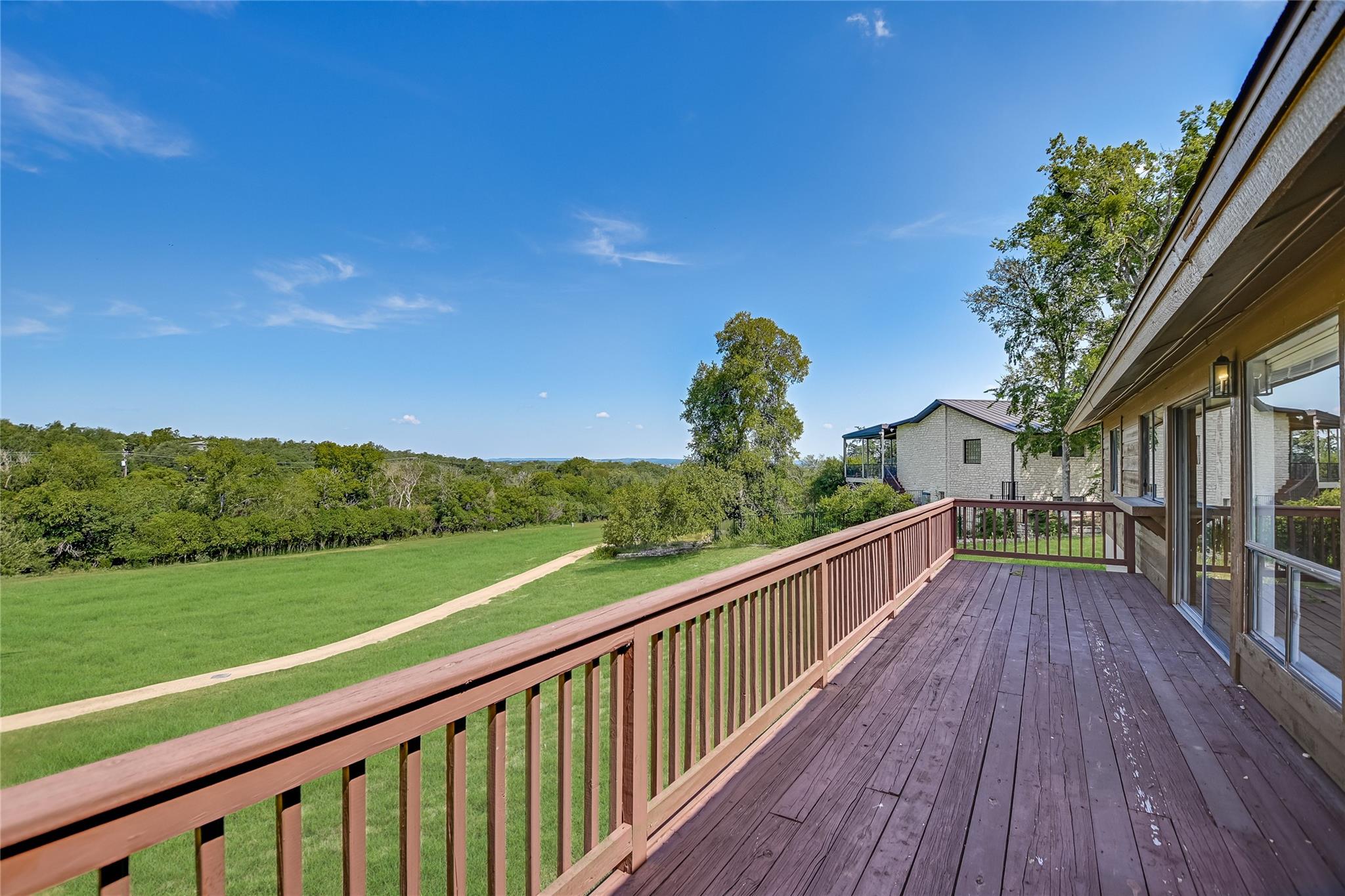 302 Seawind St, Lakeway, TX 78734