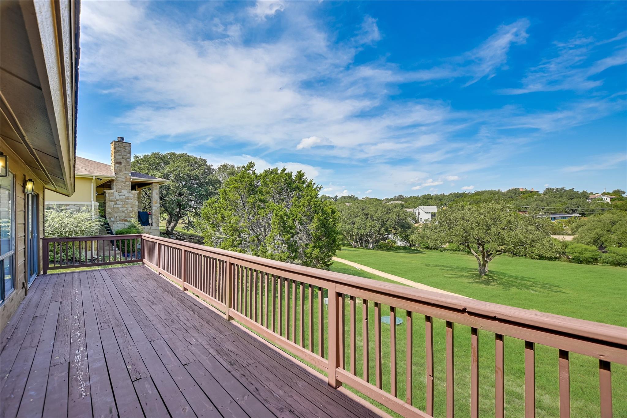 302 Seawind St, Lakeway, TX 78734