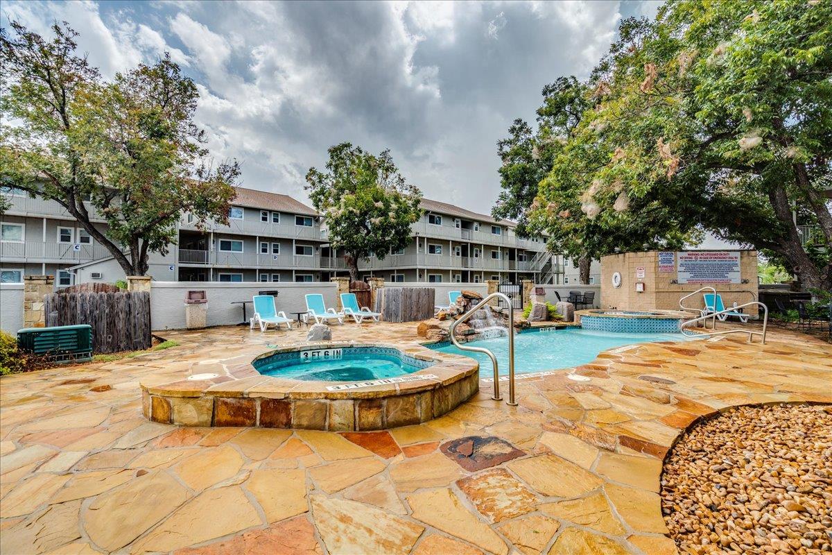 730 E Mather St # L 303, New Braunfels, TX 78130