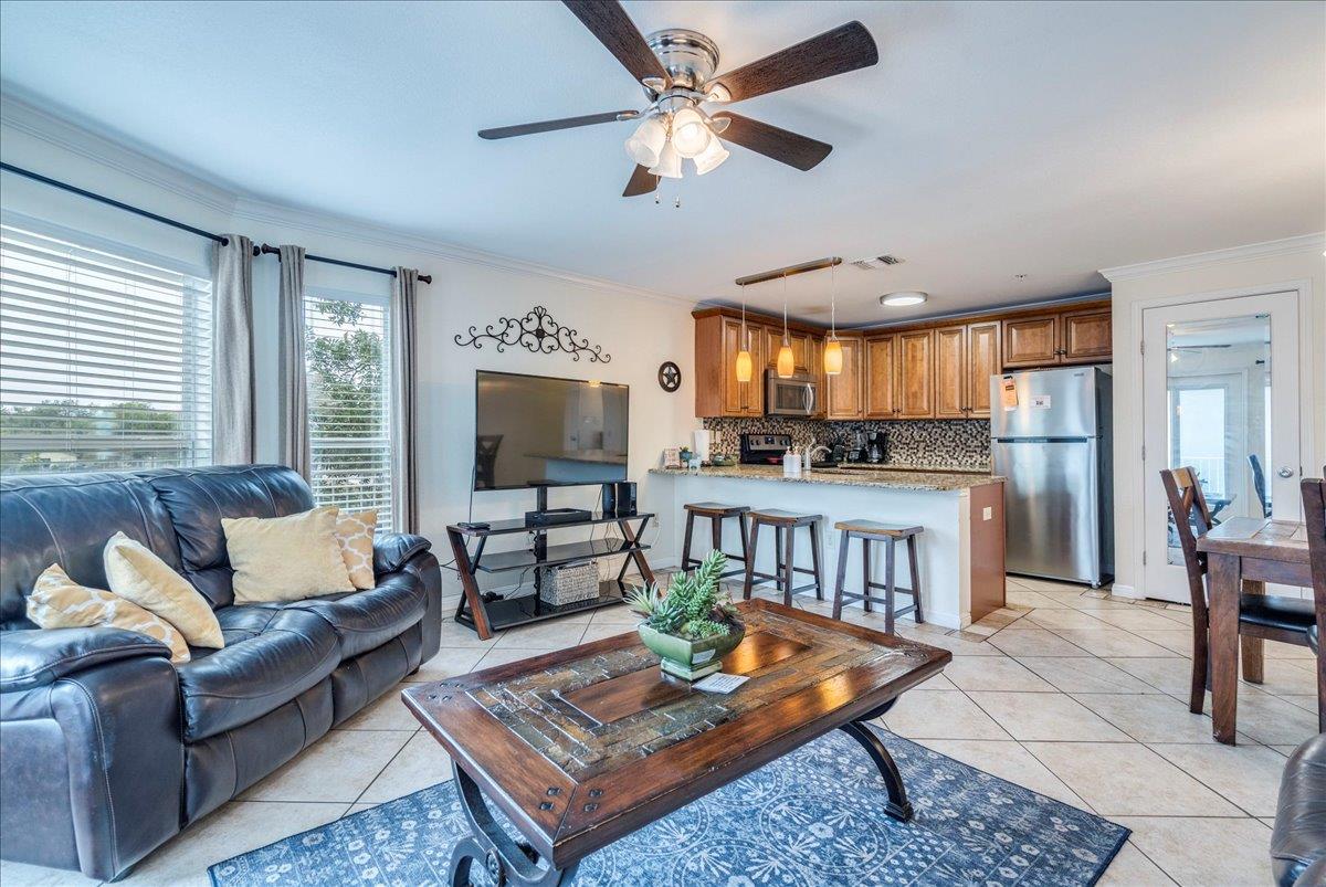 730 E Mather St # L 303, New Braunfels, TX 78130