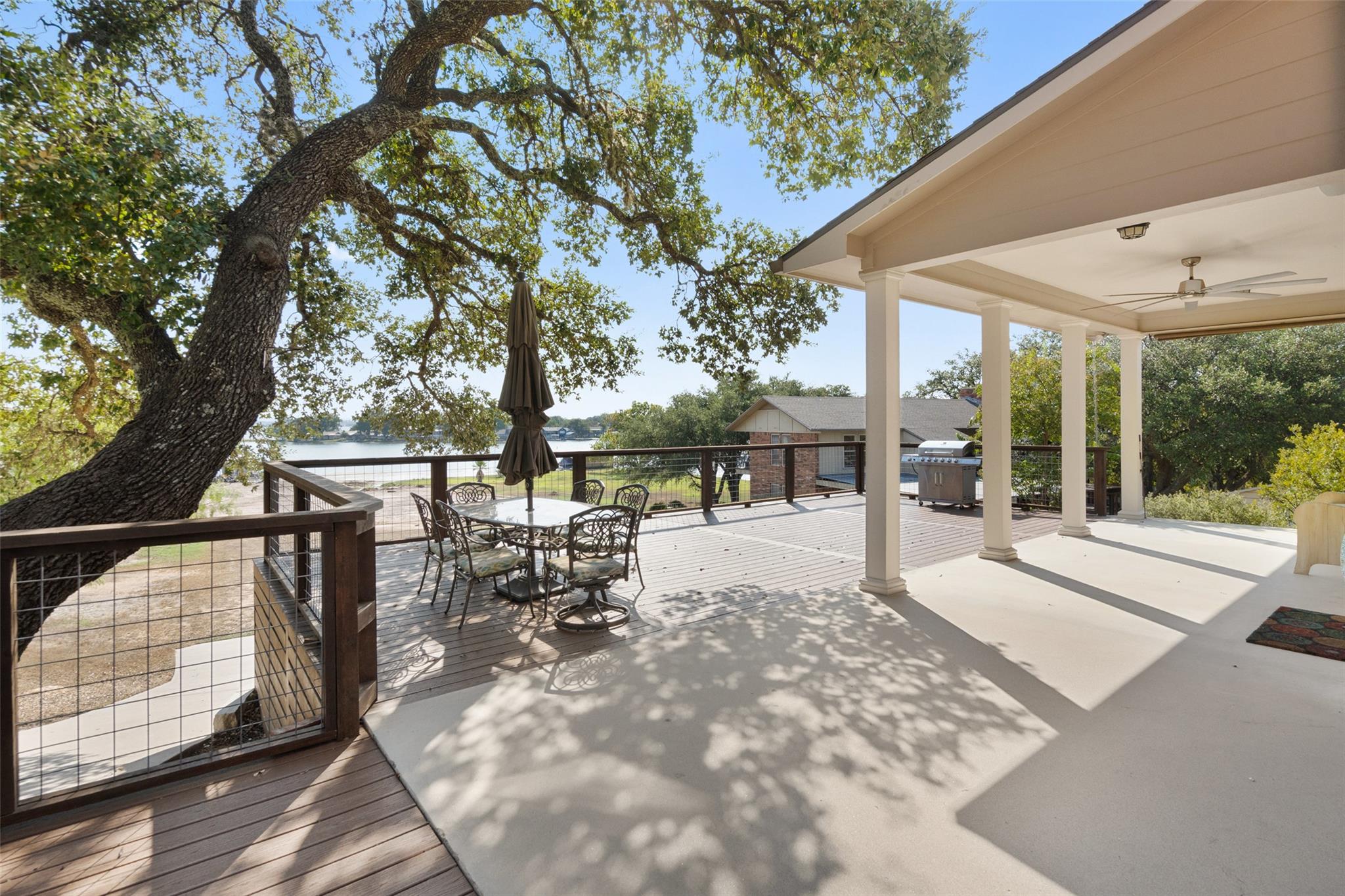 1526 Hilltop Dr, Granite Shoals, TX 78654