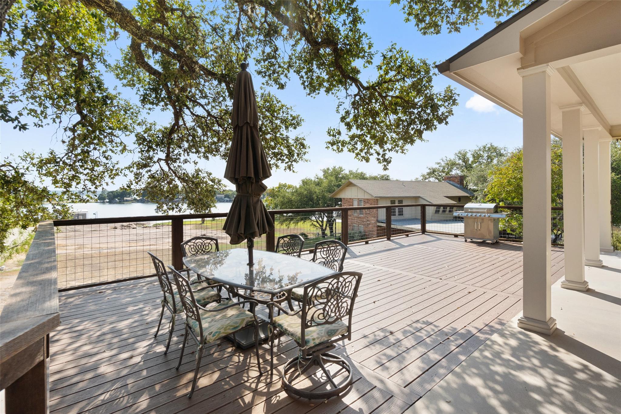 1526 Hilltop Dr, Granite Shoals, TX 78654