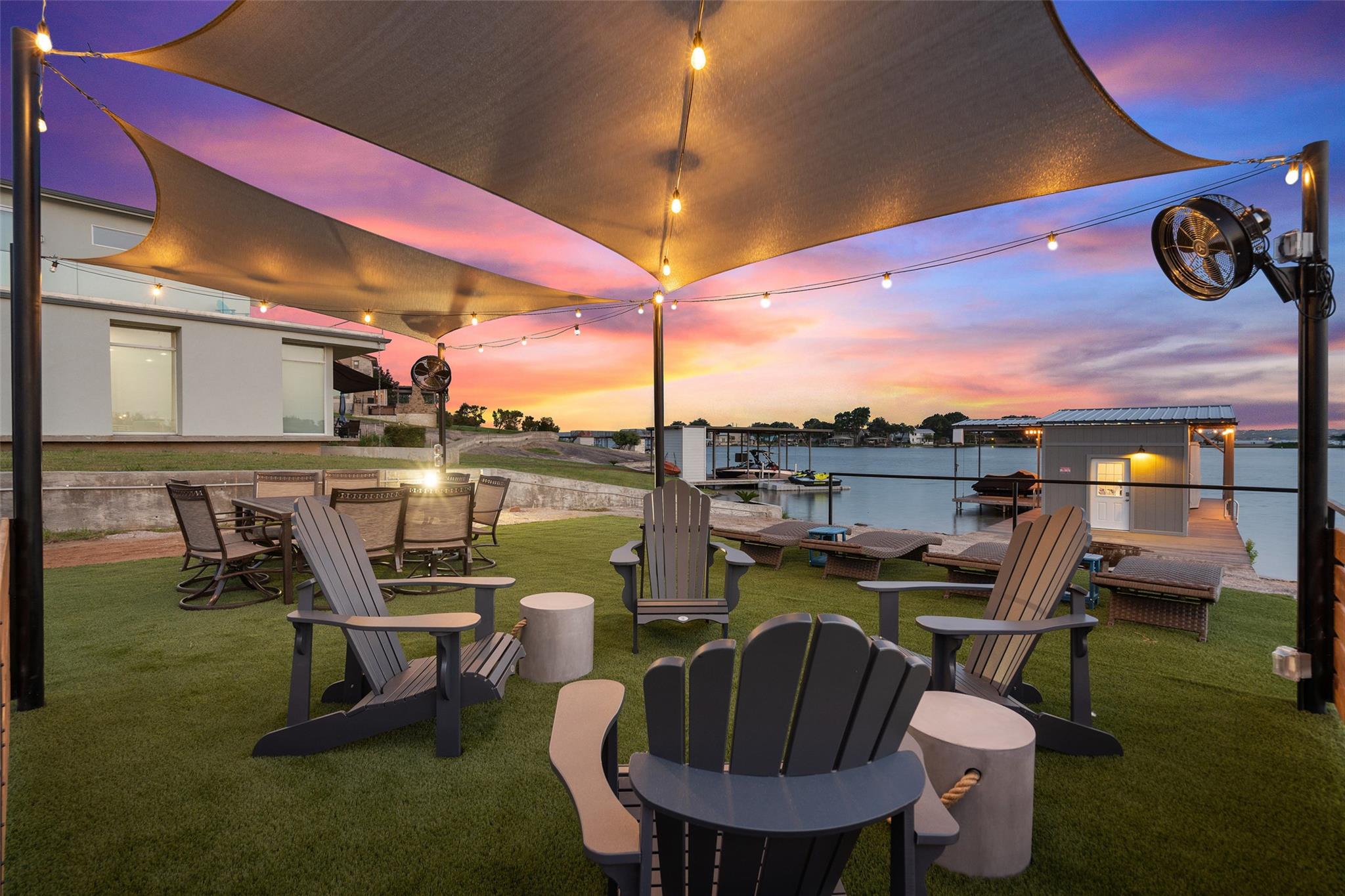 1526 Hilltop Dr, Granite Shoals, TX 78654