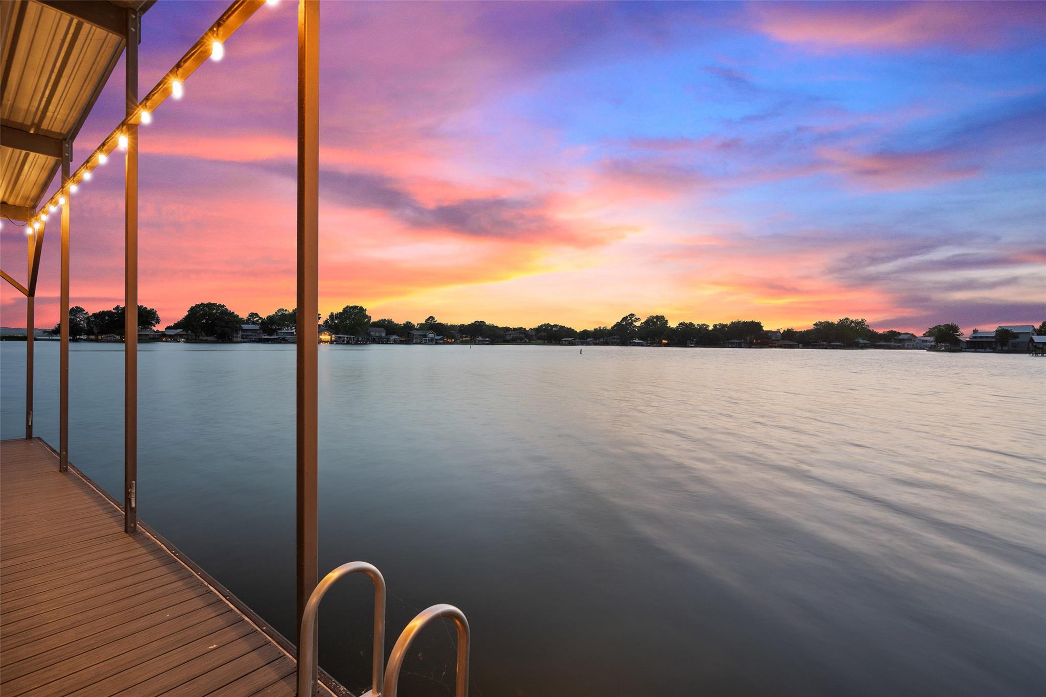 1526 Hilltop Dr, Granite Shoals, TX 78654