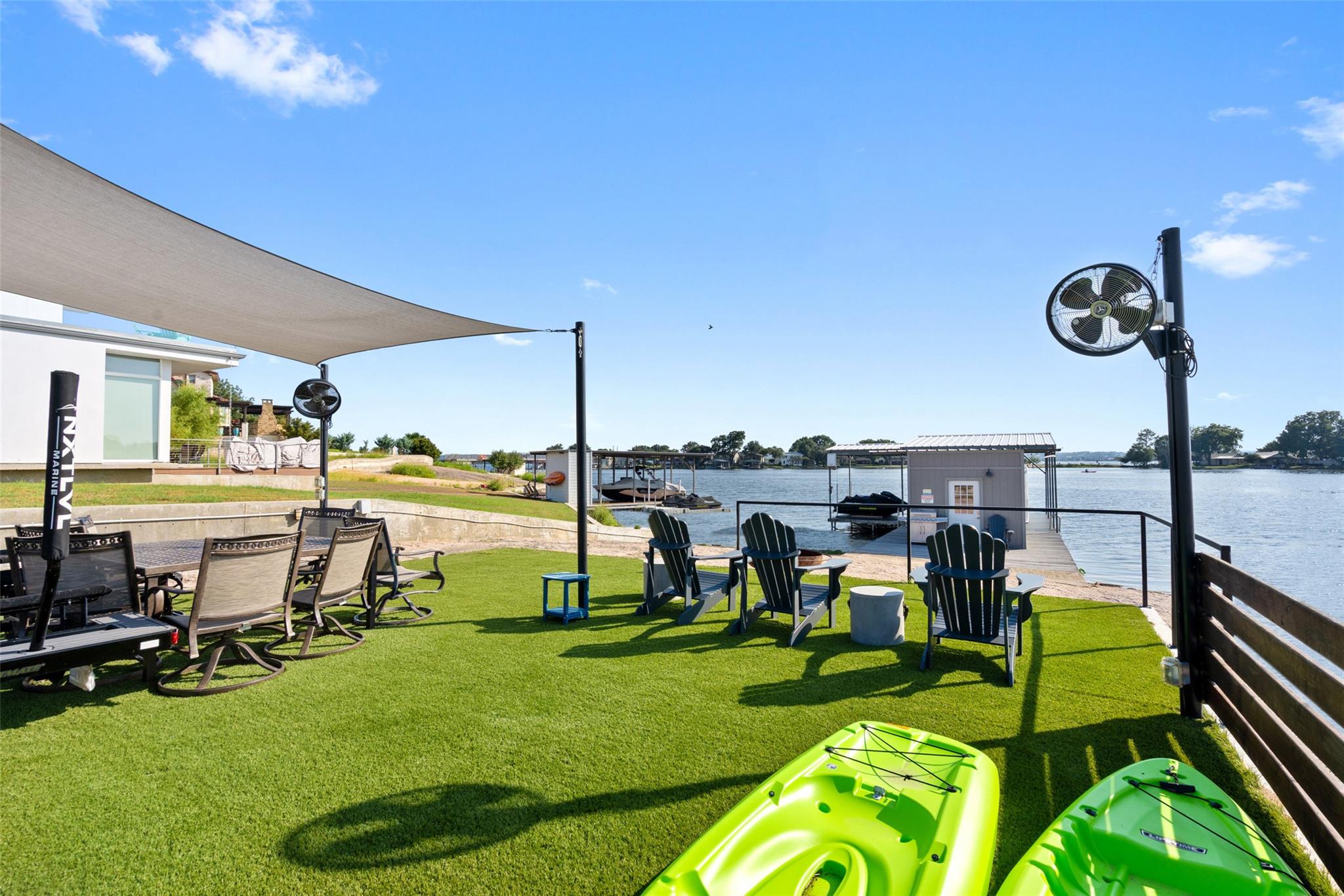 1526 Hilltop Dr, Granite Shoals, TX 78654