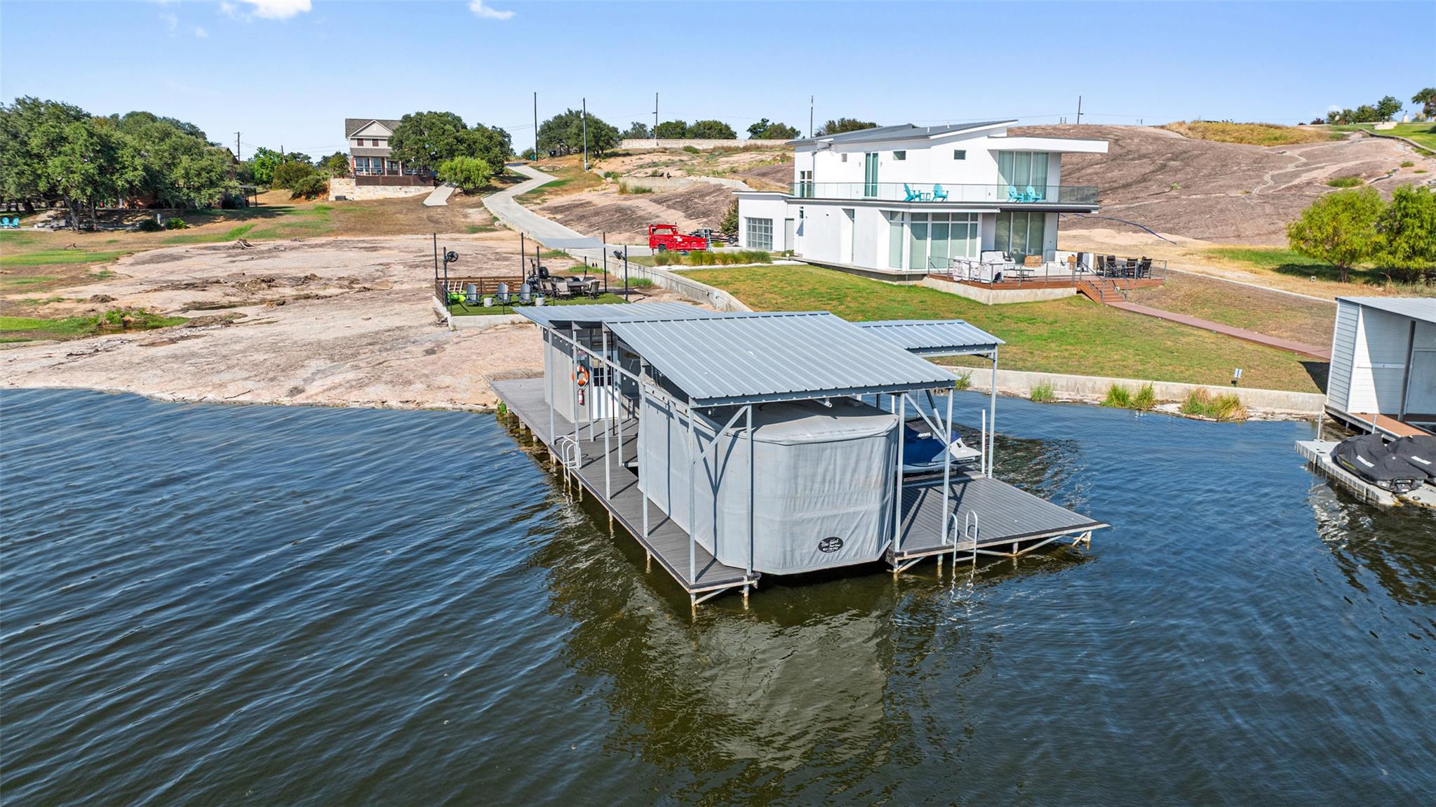 1526 Hilltop Dr, Granite Shoals, TX 78654