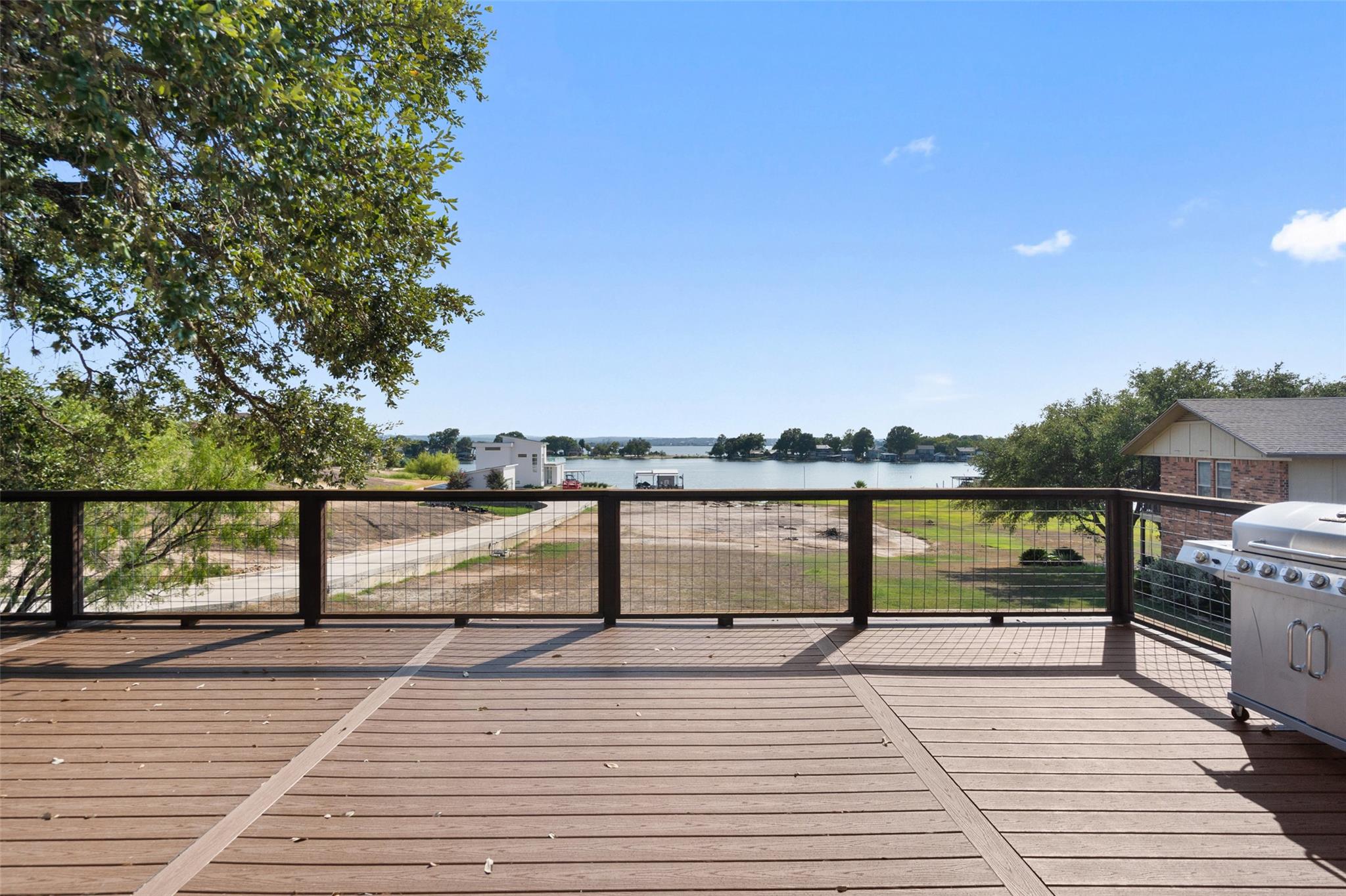 1526 Hilltop Dr, Granite Shoals, TX 78654