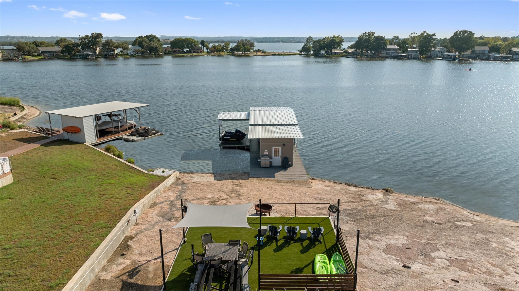 1526 Hilltop Dr, Granite Shoals, TX 78654