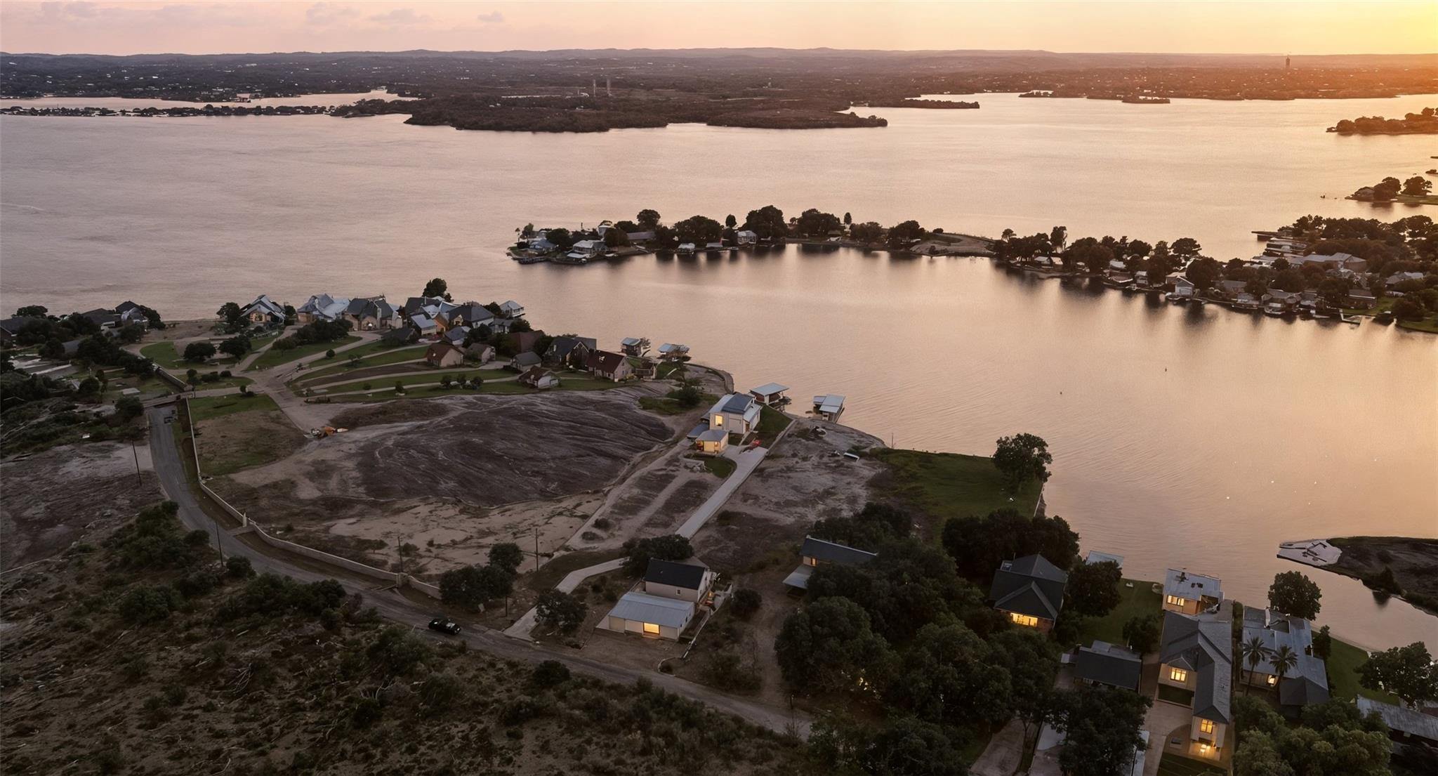 1526 Hilltop Dr, Granite Shoals, TX 78654