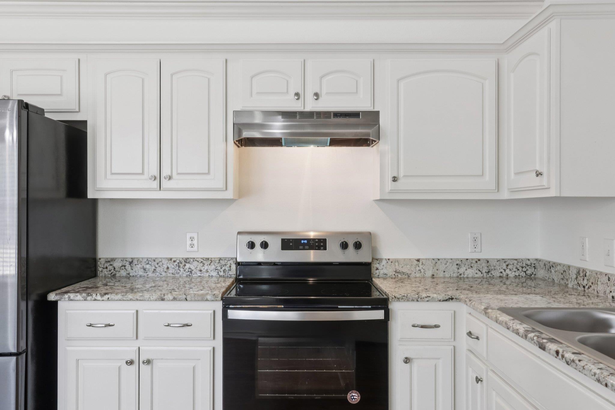 681 W South St, Bertram, TX 78605