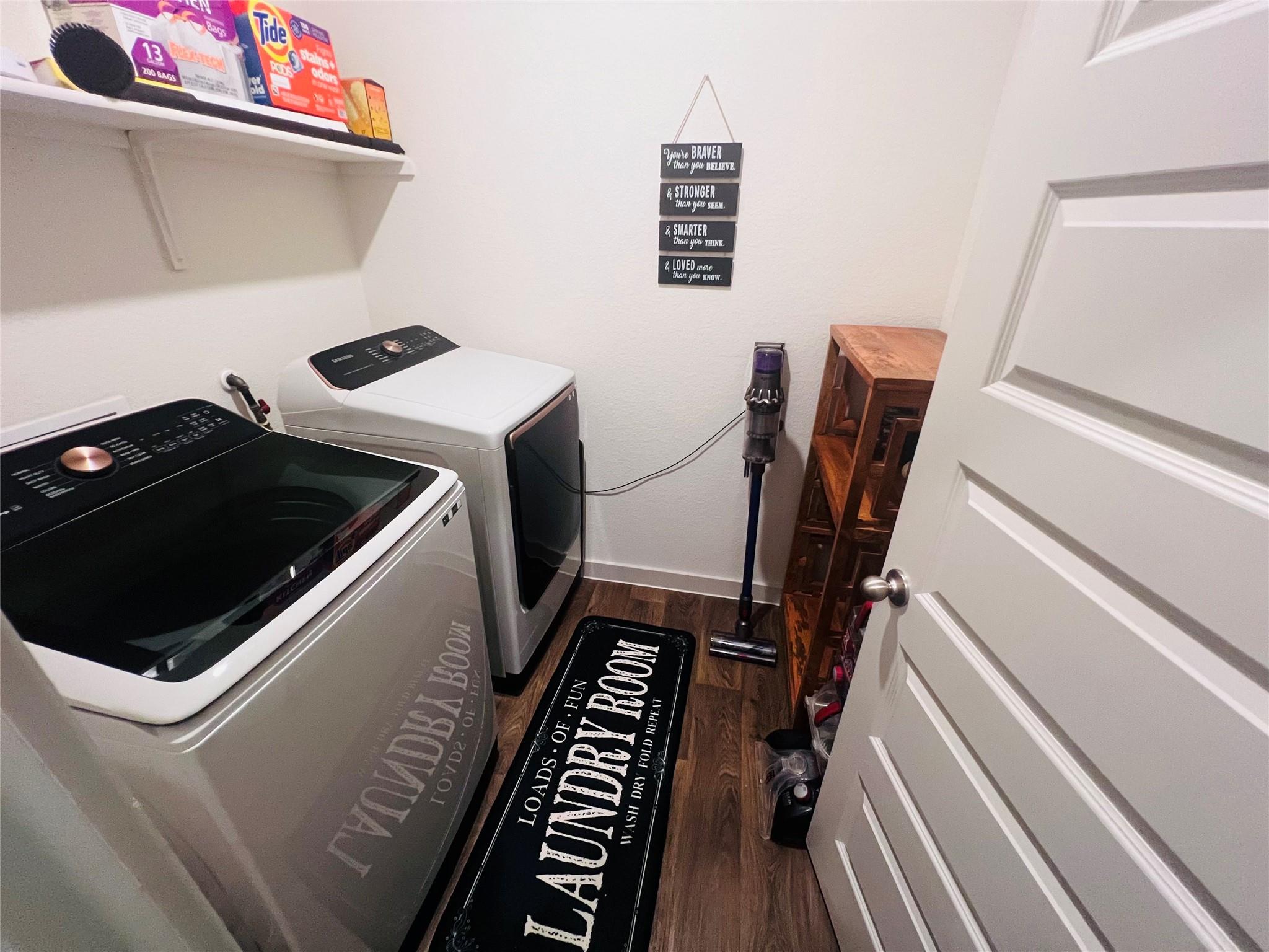 94 Barton Creek Ln, Hutto, TX 78634