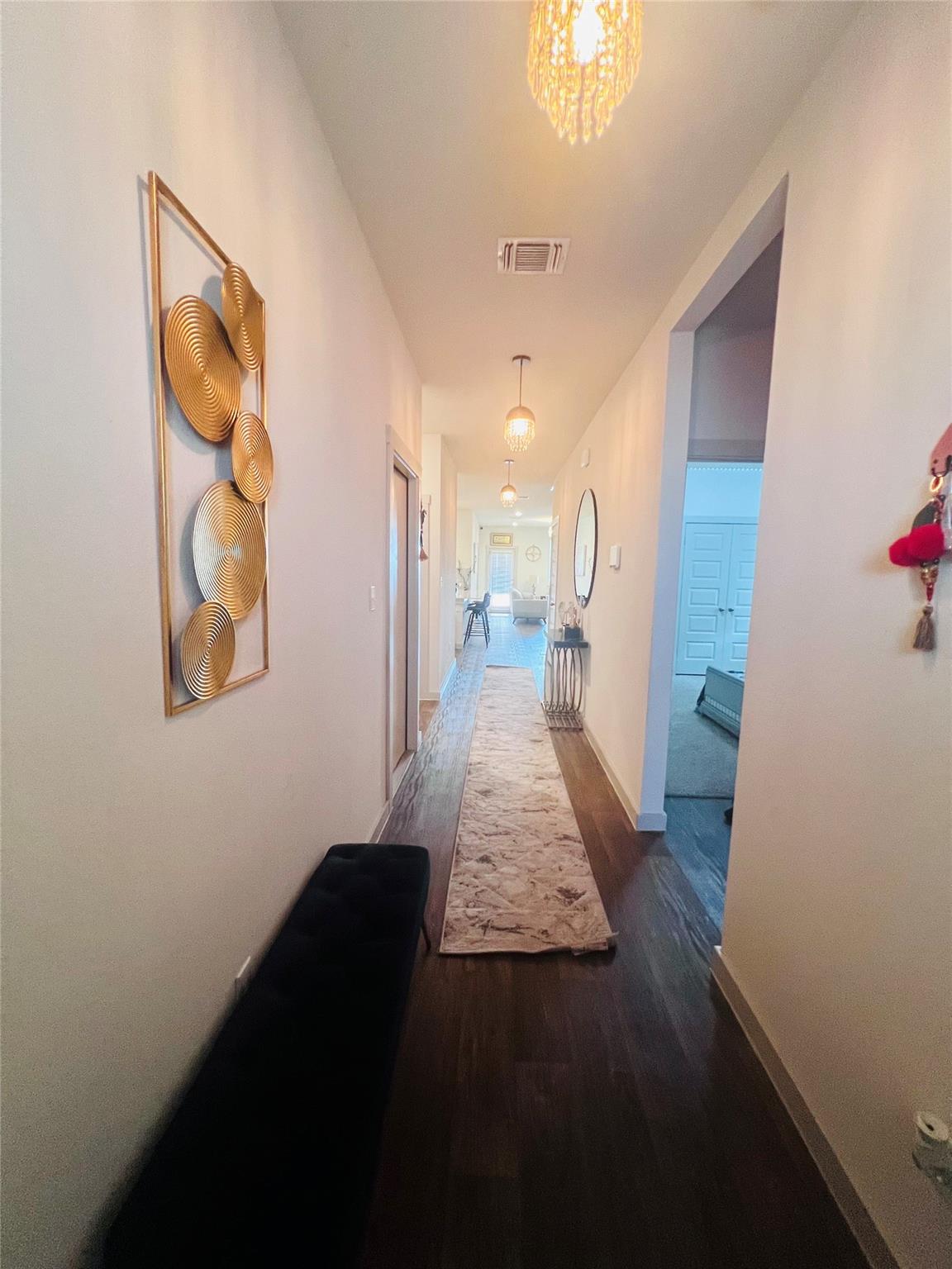 94 Barton Creek Ln, Hutto, TX 78634