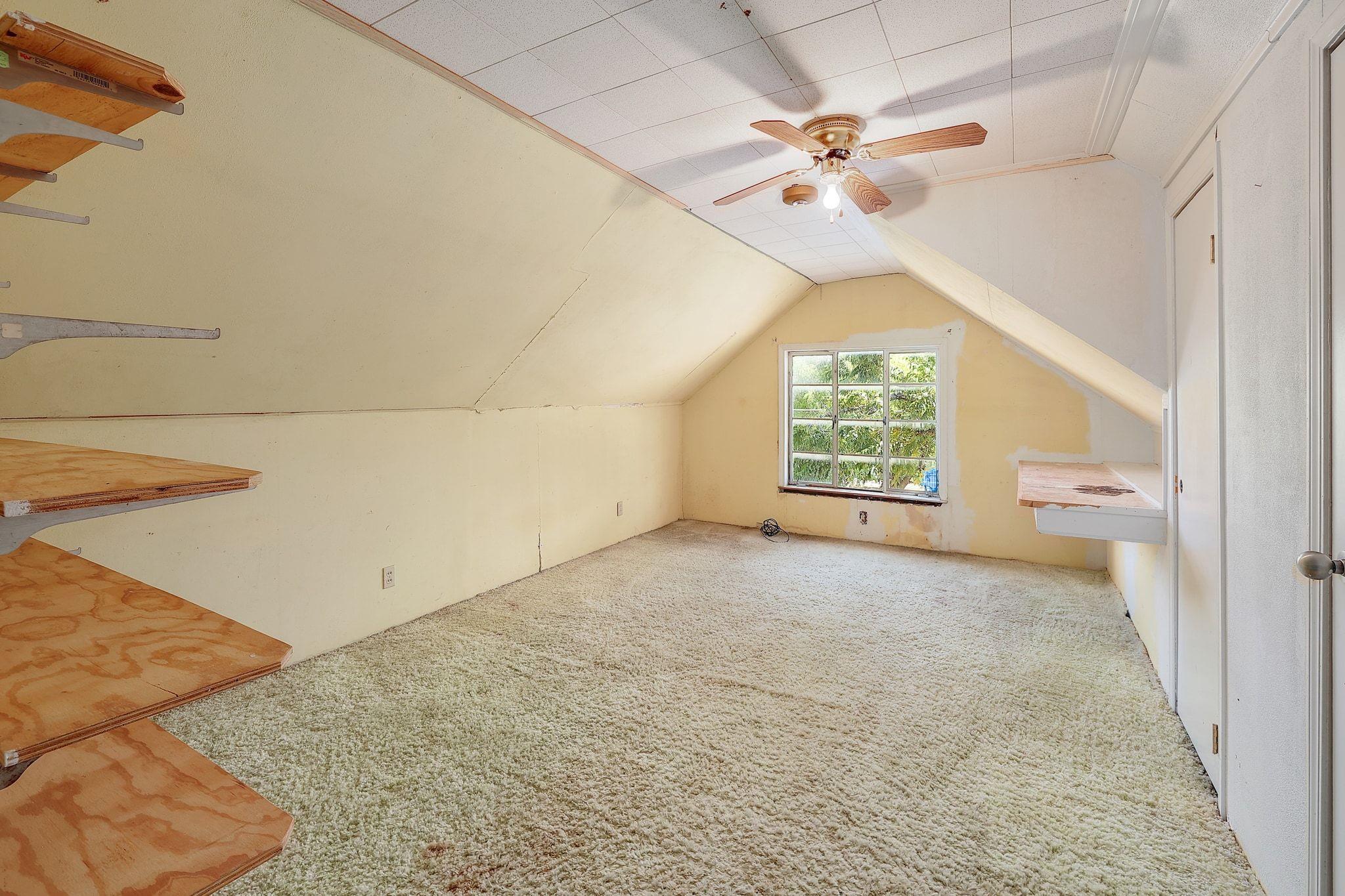 905 Kimbro St, Taylor, TX 76574