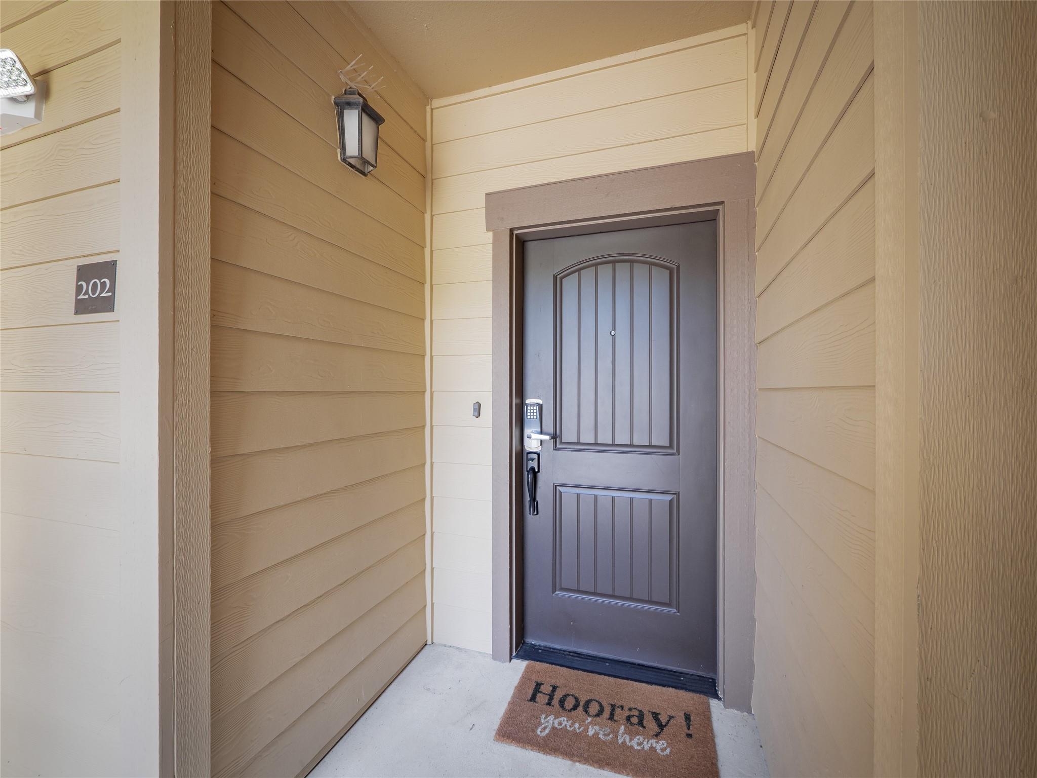 17808 Maritime Point Pt # 202, Jonestown, TX 78645