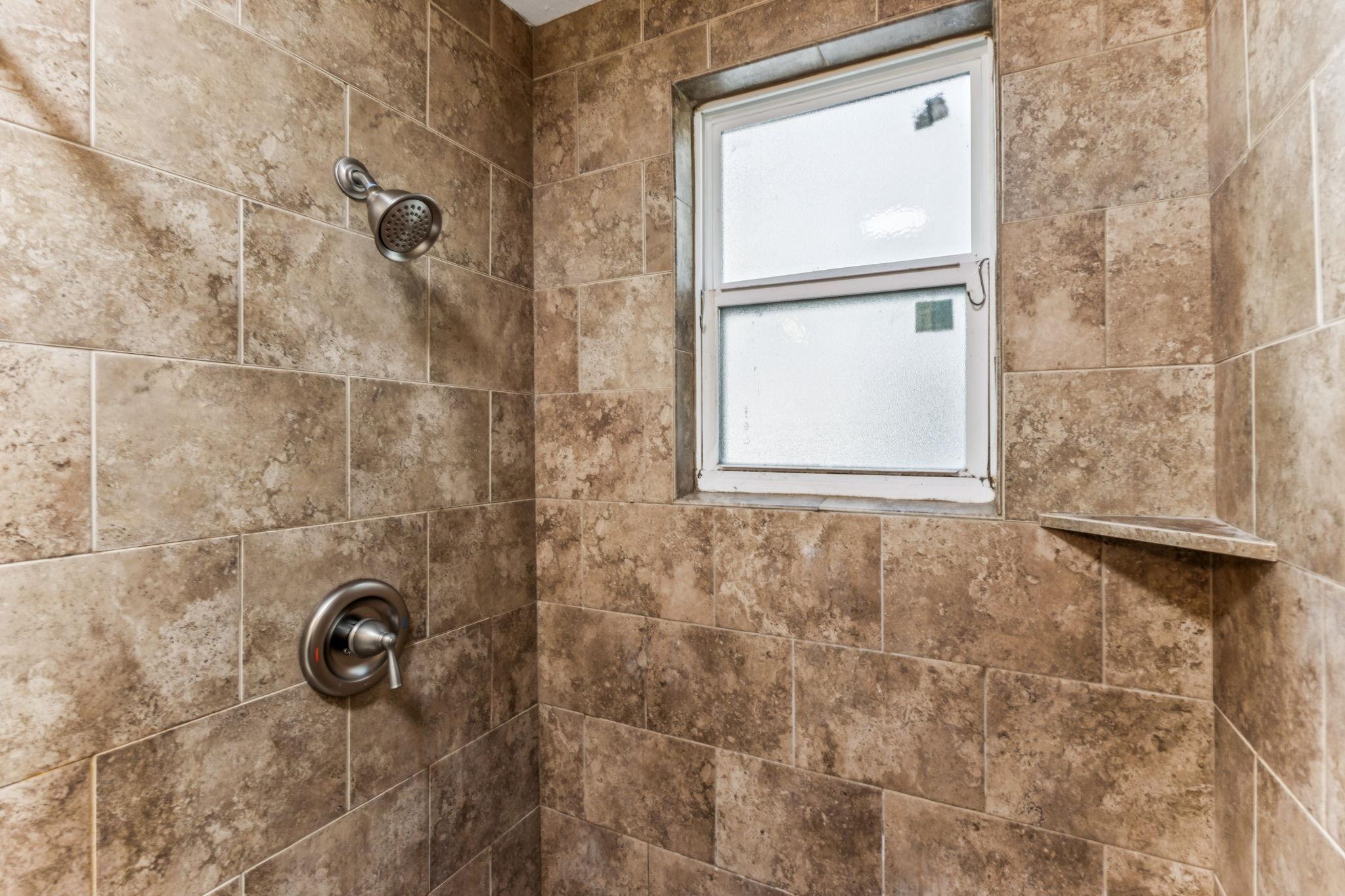 118 Frederick St, Austin, TX 78704