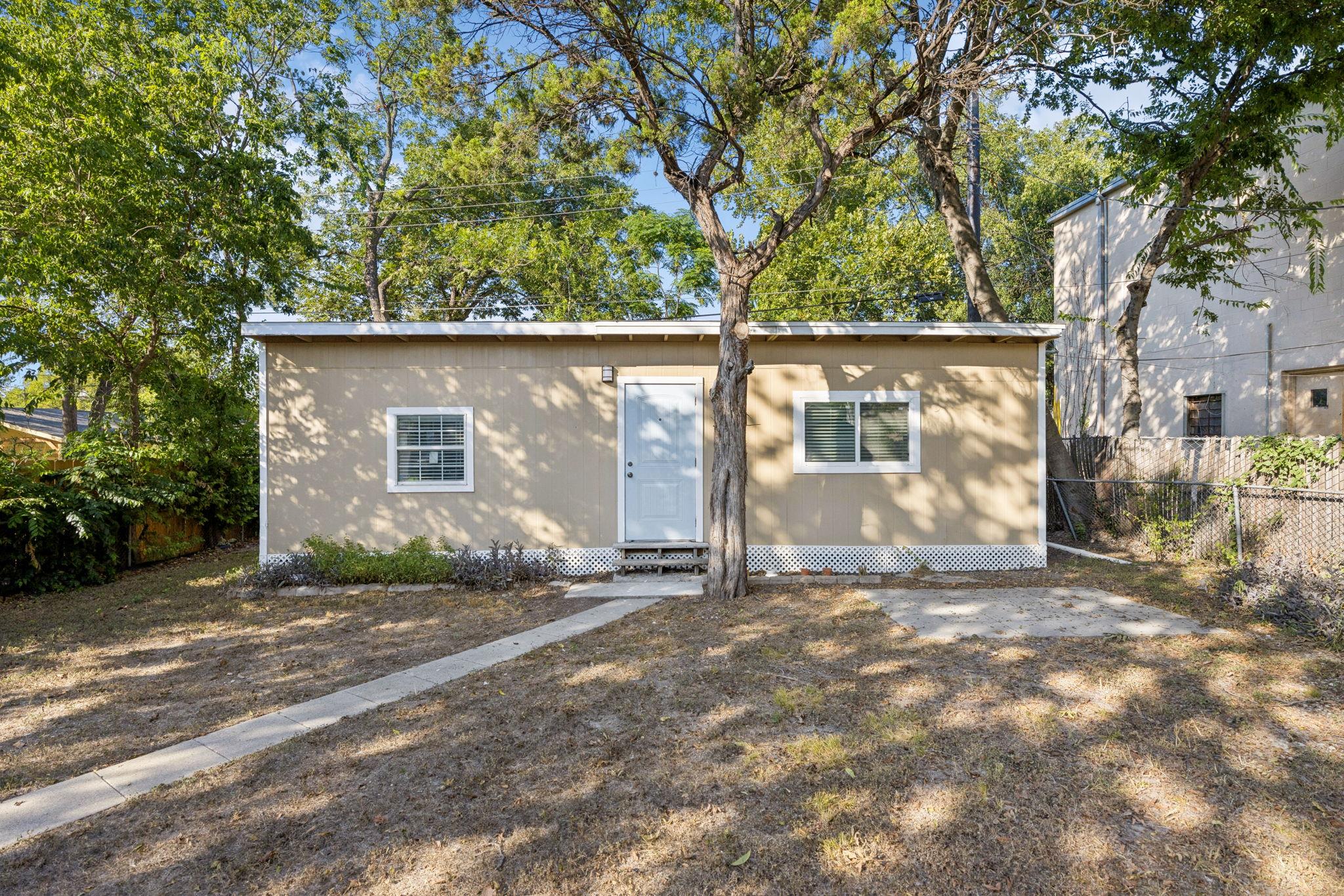 118 Frederick St, Austin, TX 78704
