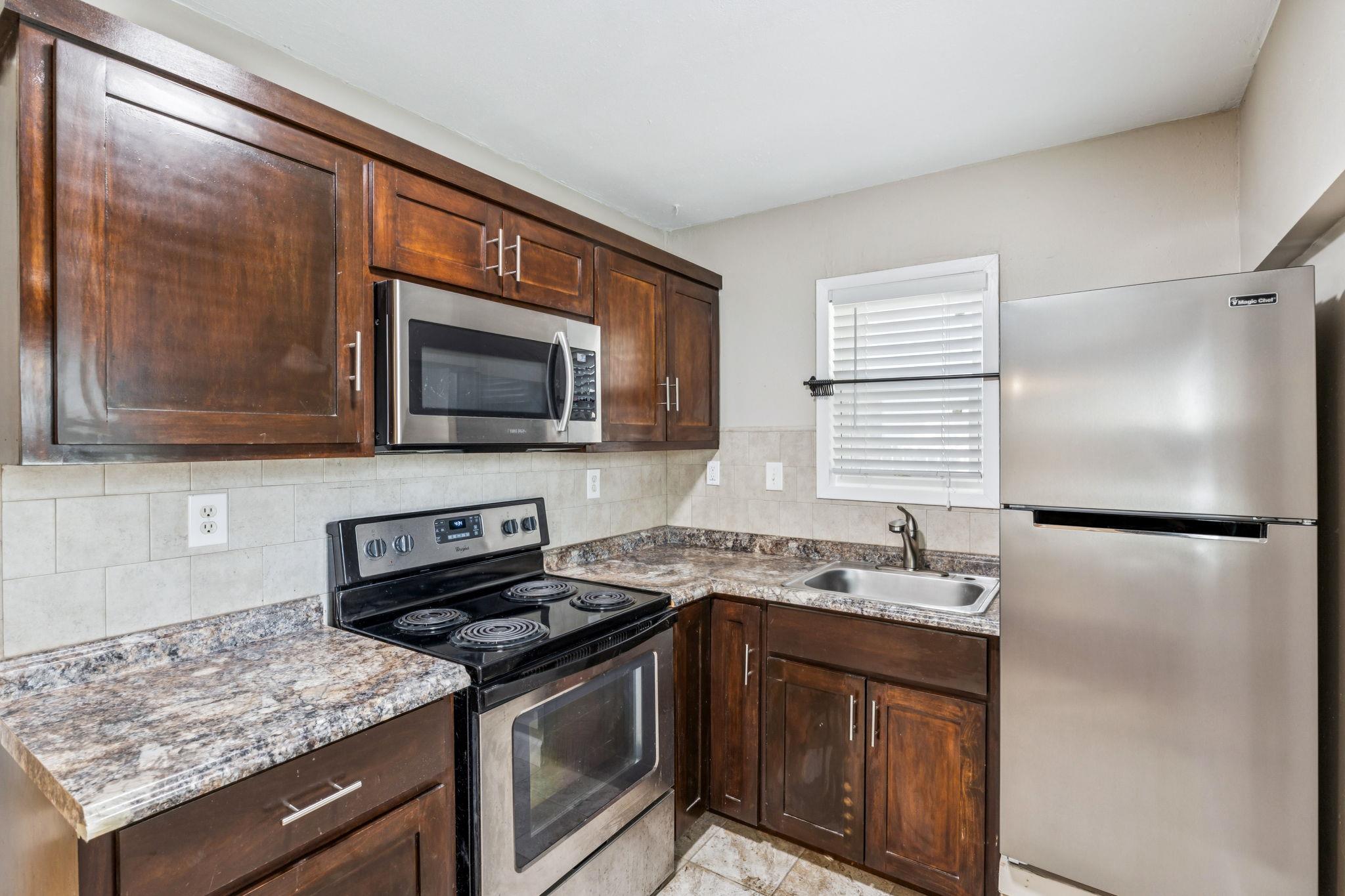 118 Frederick St, Austin, TX 78704