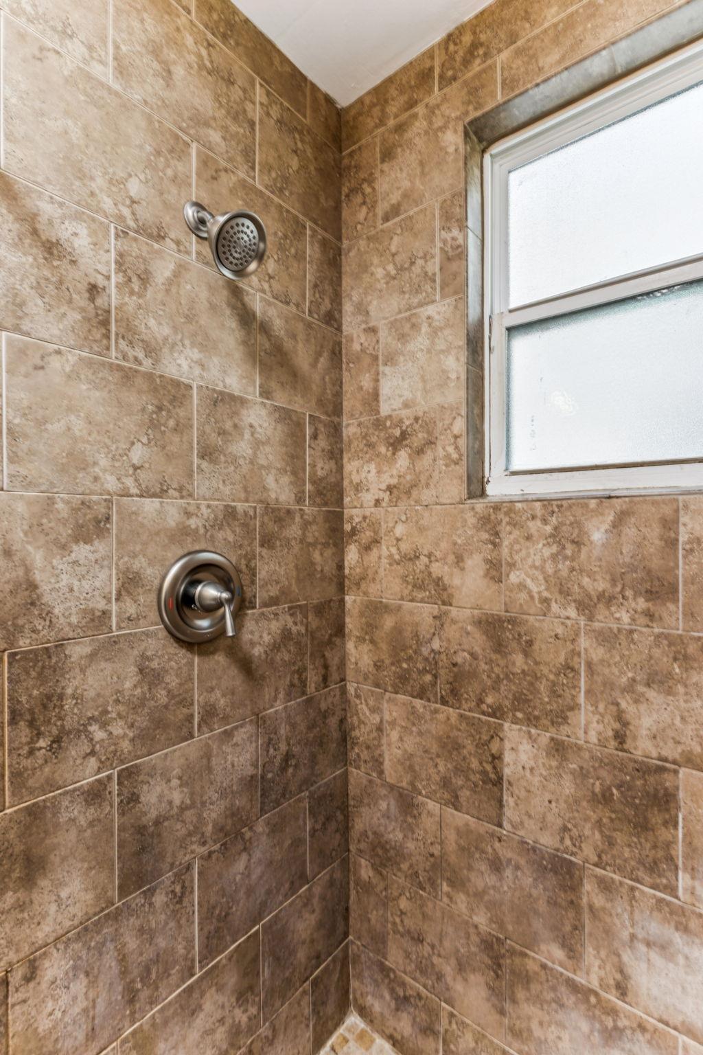 118 Frederick St, Austin, TX 78704