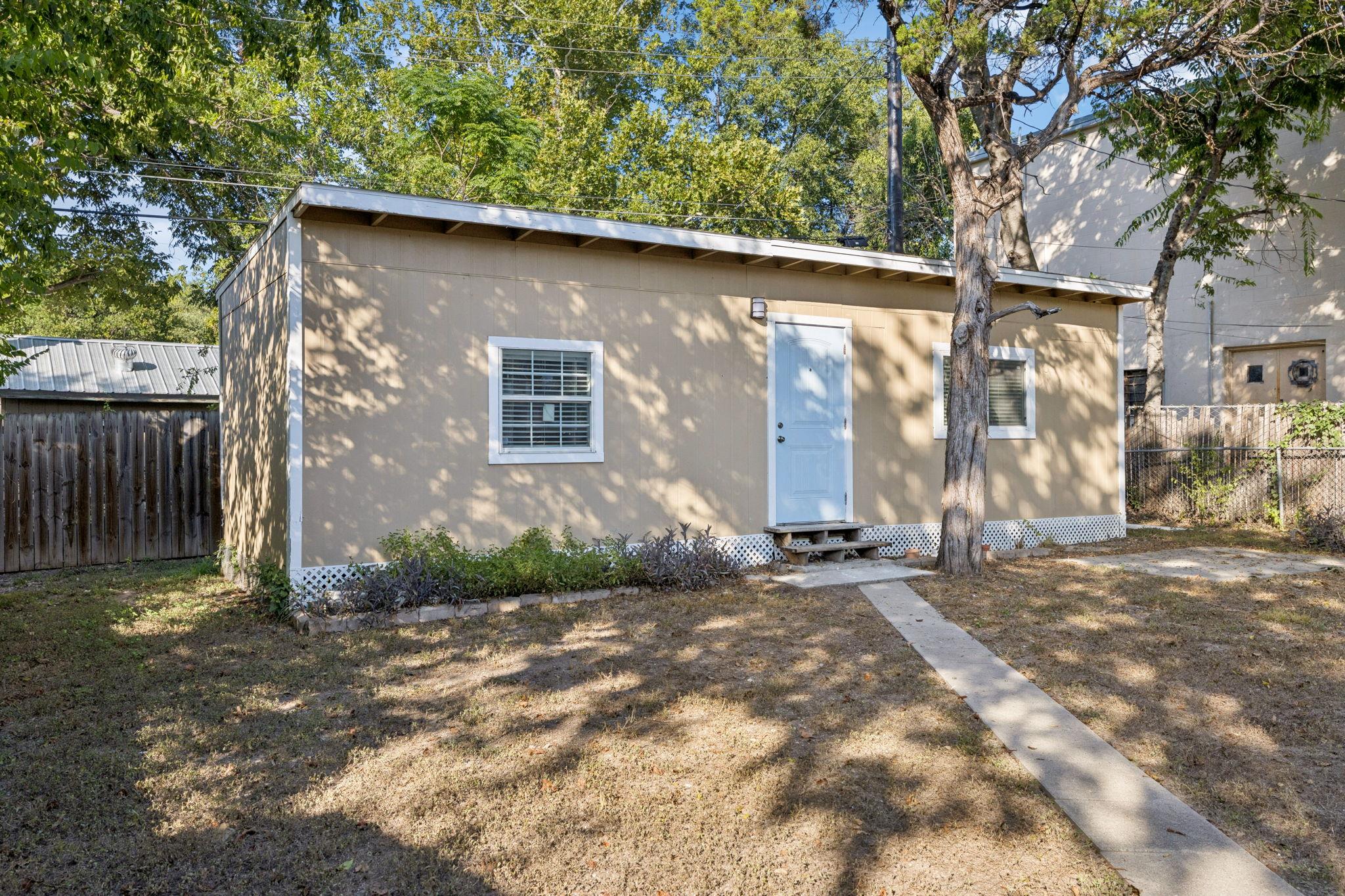 118 Frederick St, Austin, TX 78704