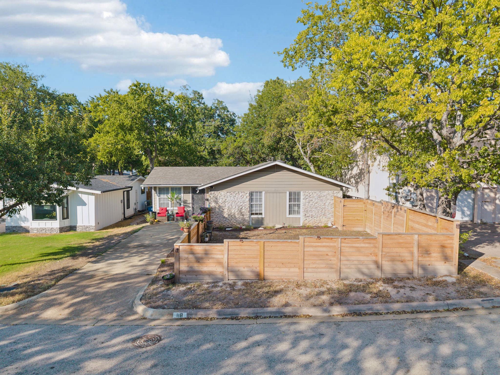 118 Frederick St, Austin, TX 78704