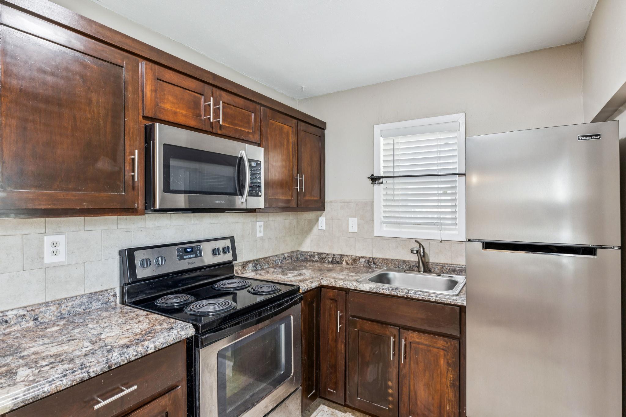 118 Frederick St, Austin, TX 78704