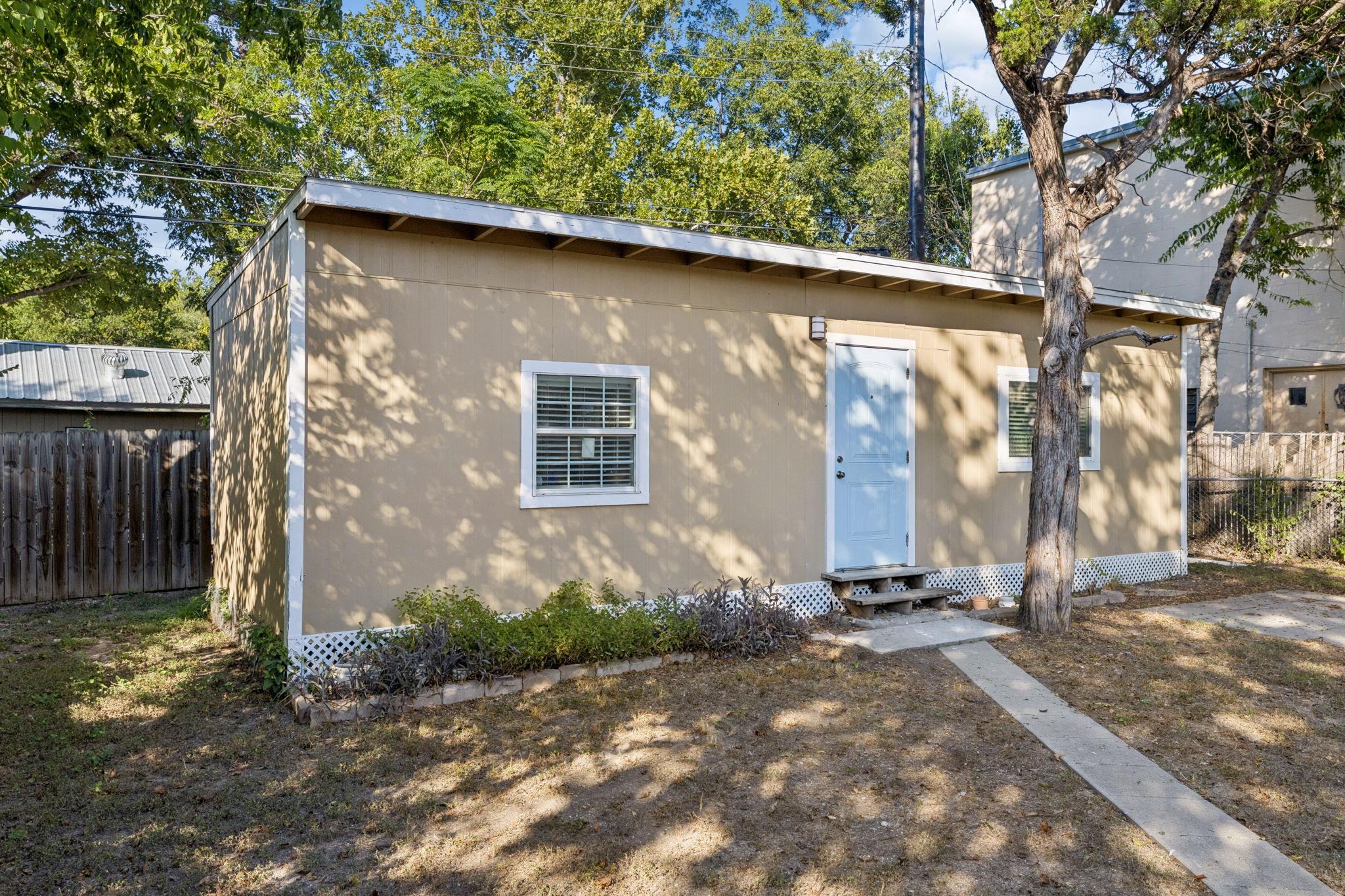 118 Frederick St, Austin, TX 78704