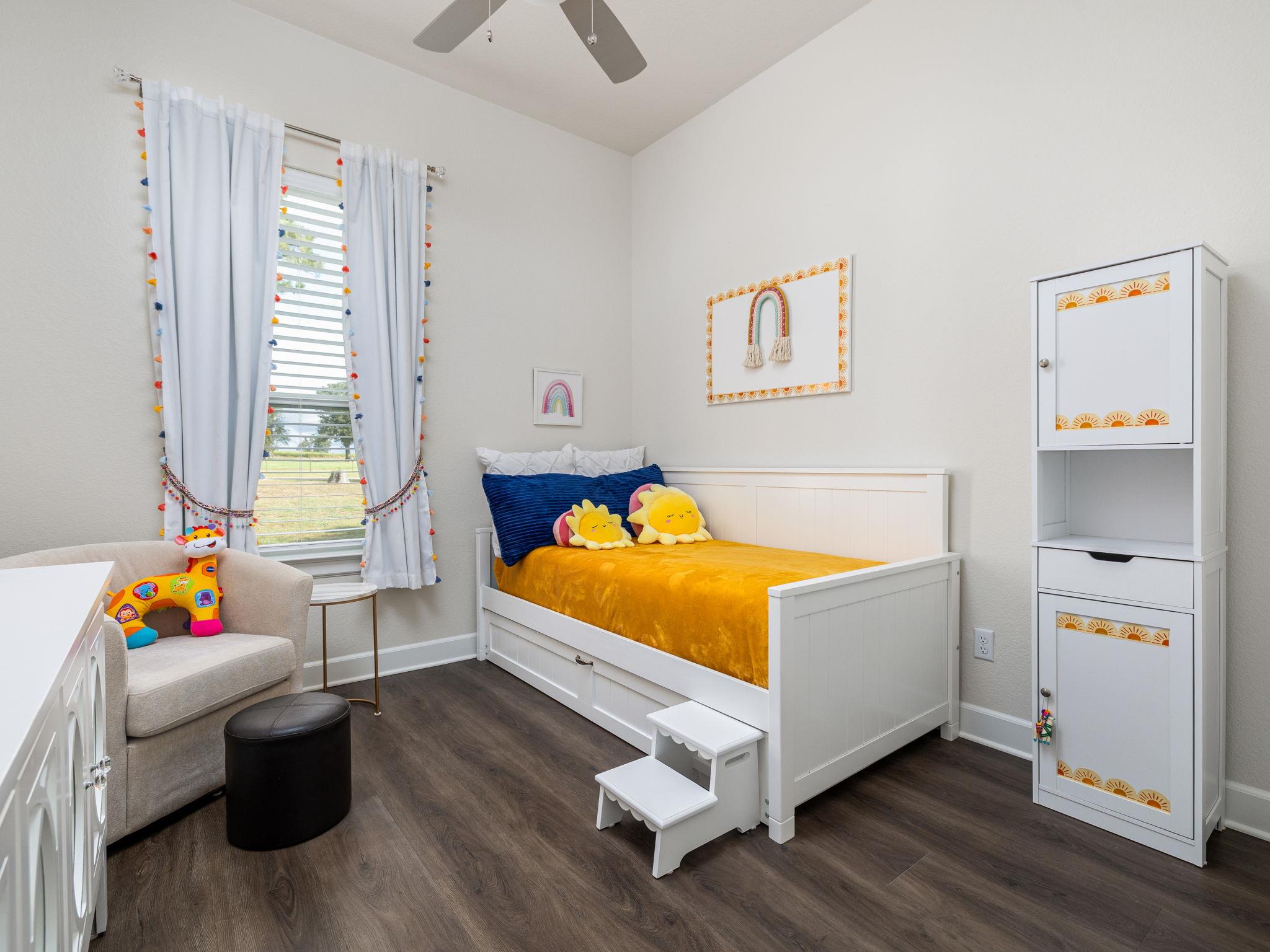 1145 W County Road 415, Lexington, TX 78947