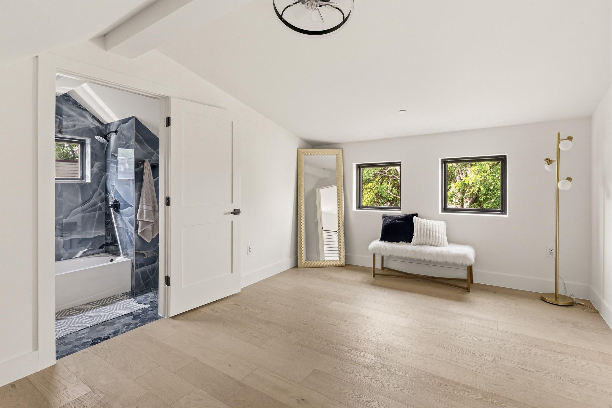 2300 Bluebonnet Ln, Austin, TX 78704