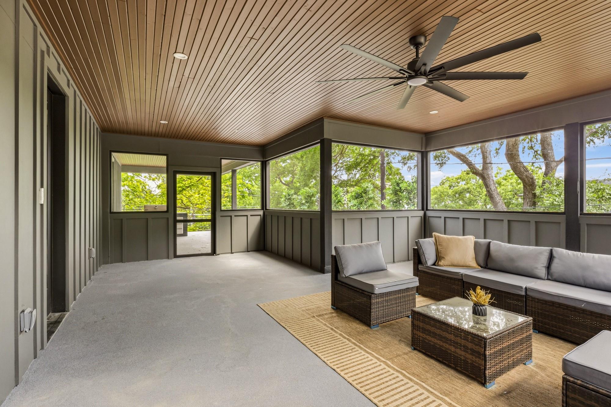 2300 Bluebonnet Ln, Austin, TX 78704