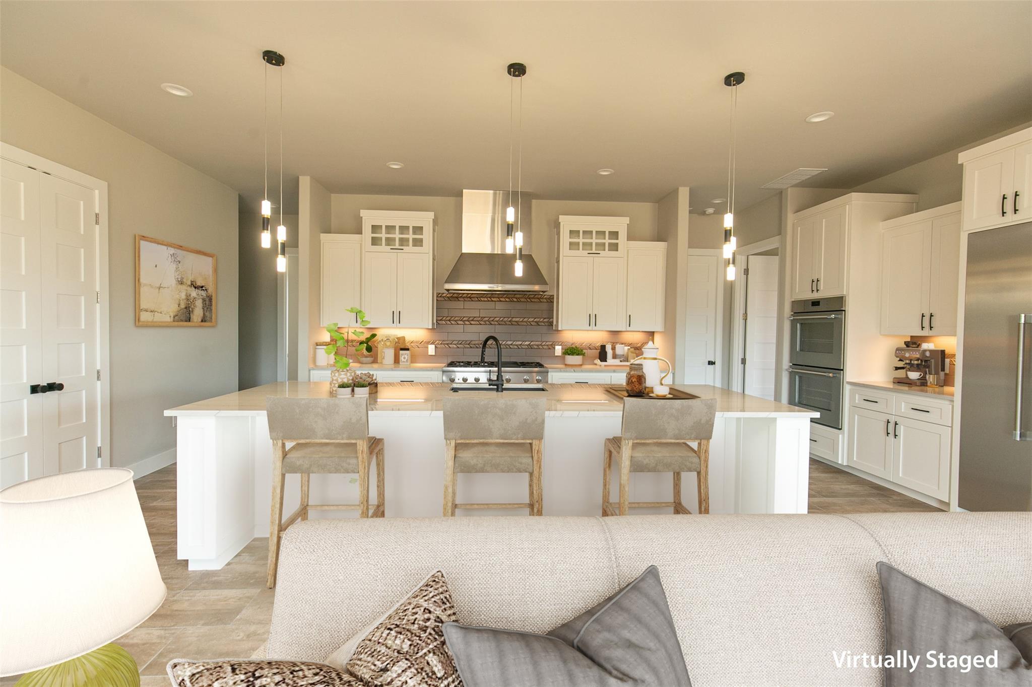 1824 Art Adams Way, Spicewood, TX 78669