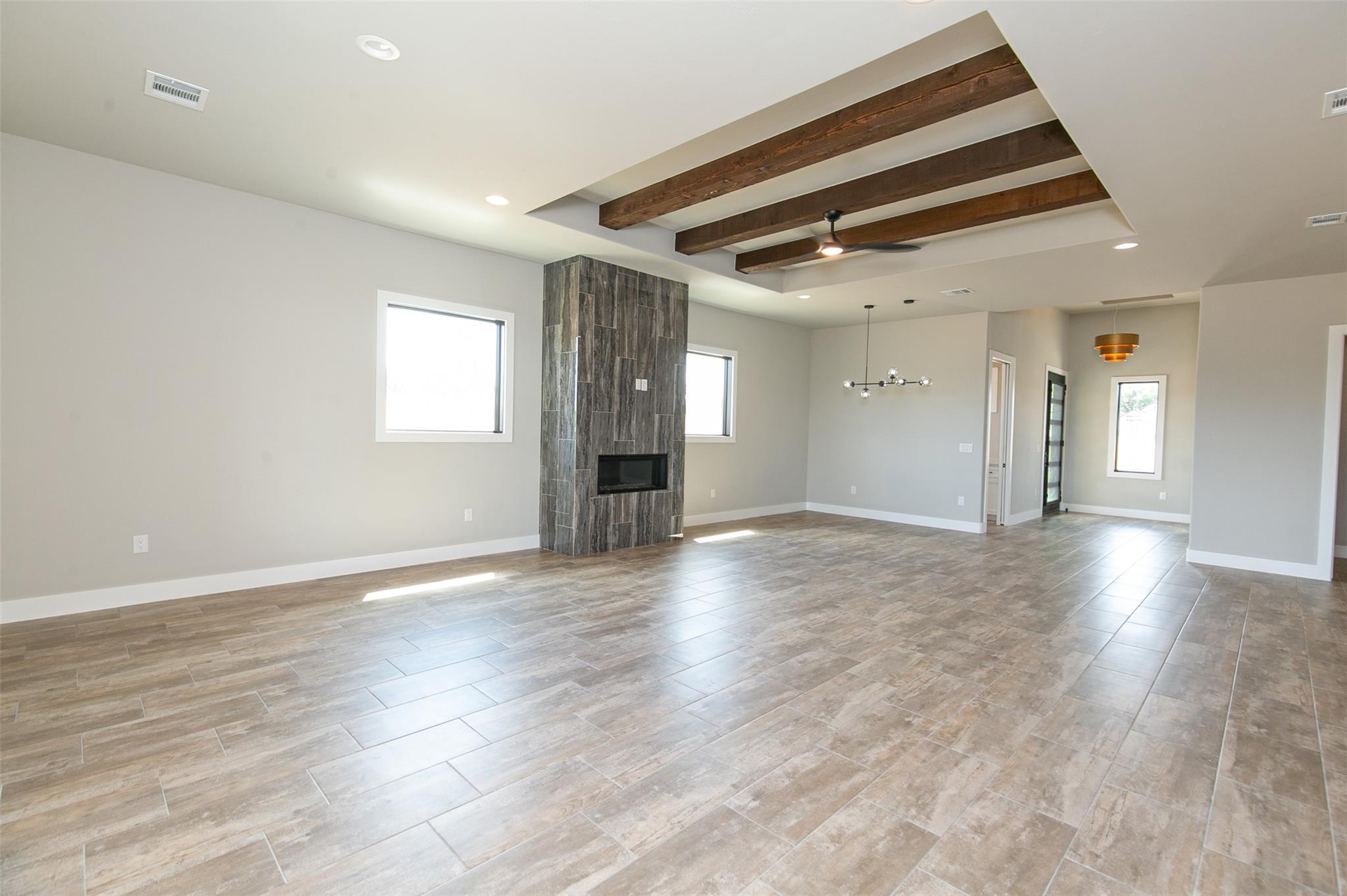 1824 Art Adams Way, Spicewood, TX 78669