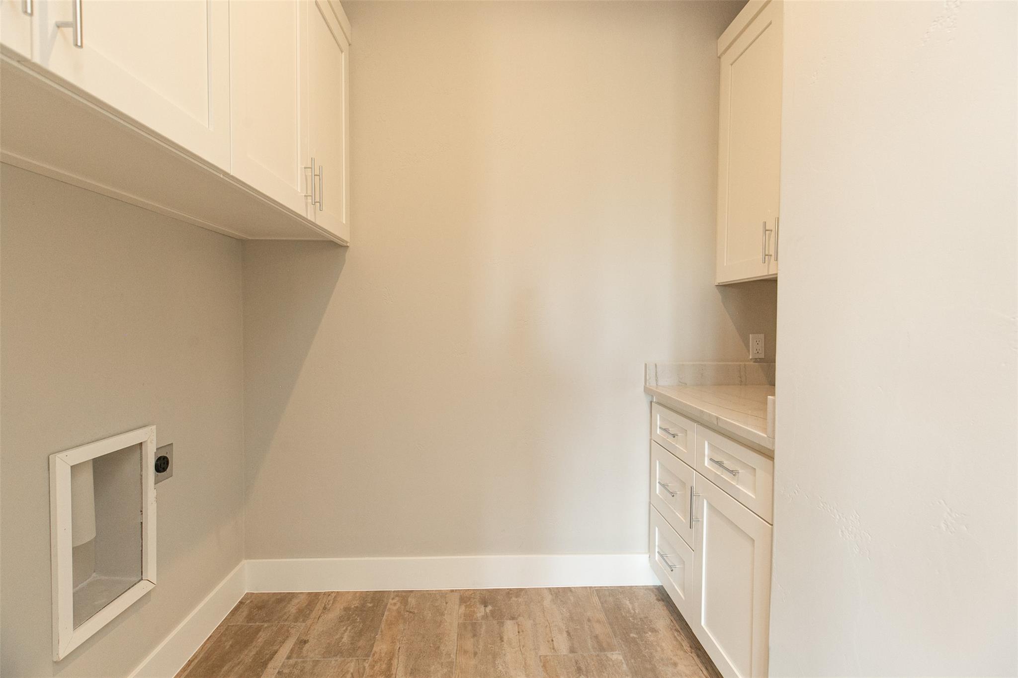 1824 Art Adams Way, Spicewood, TX 78669