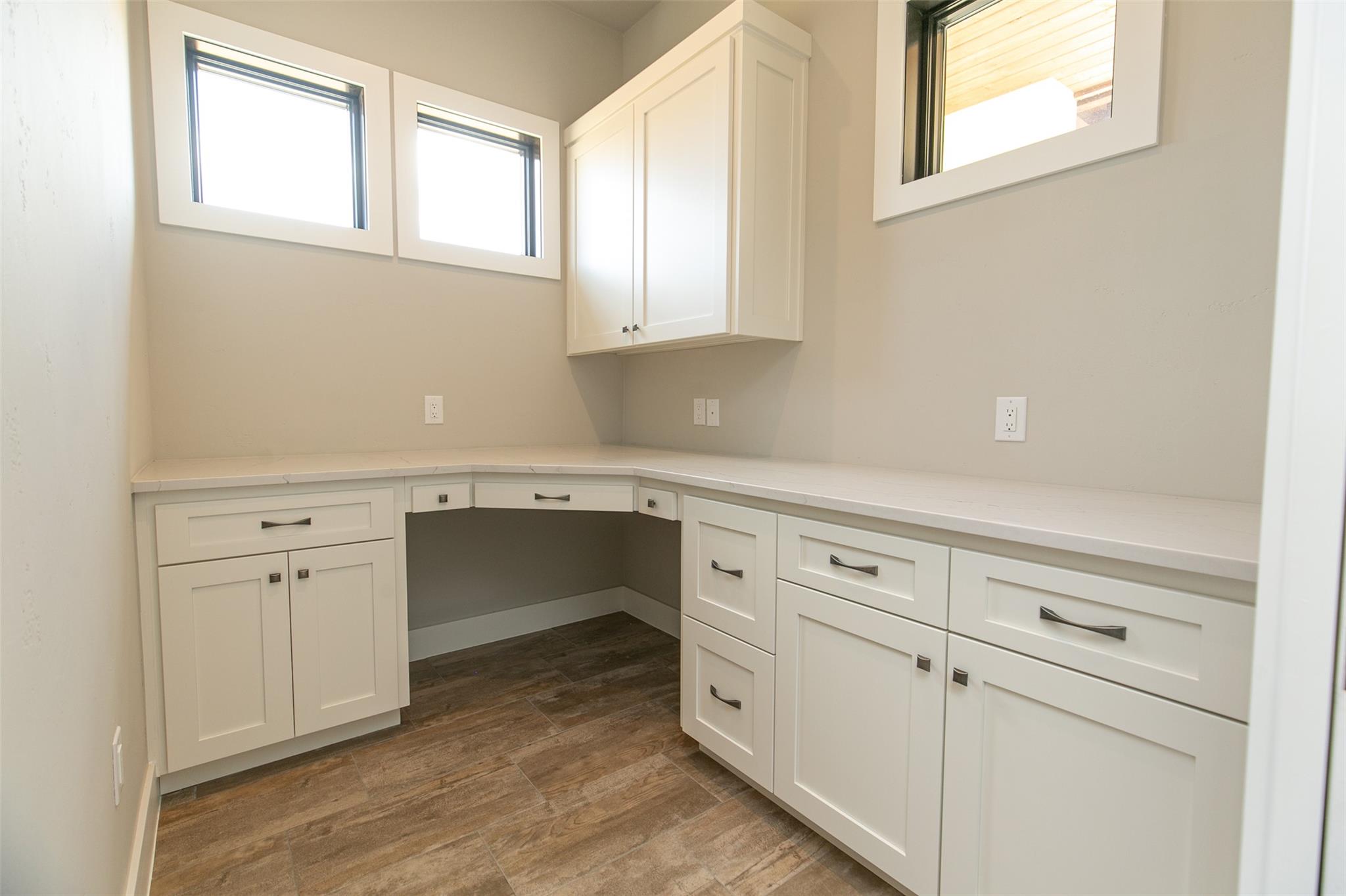 1824 Art Adams Way, Spicewood, TX 78669