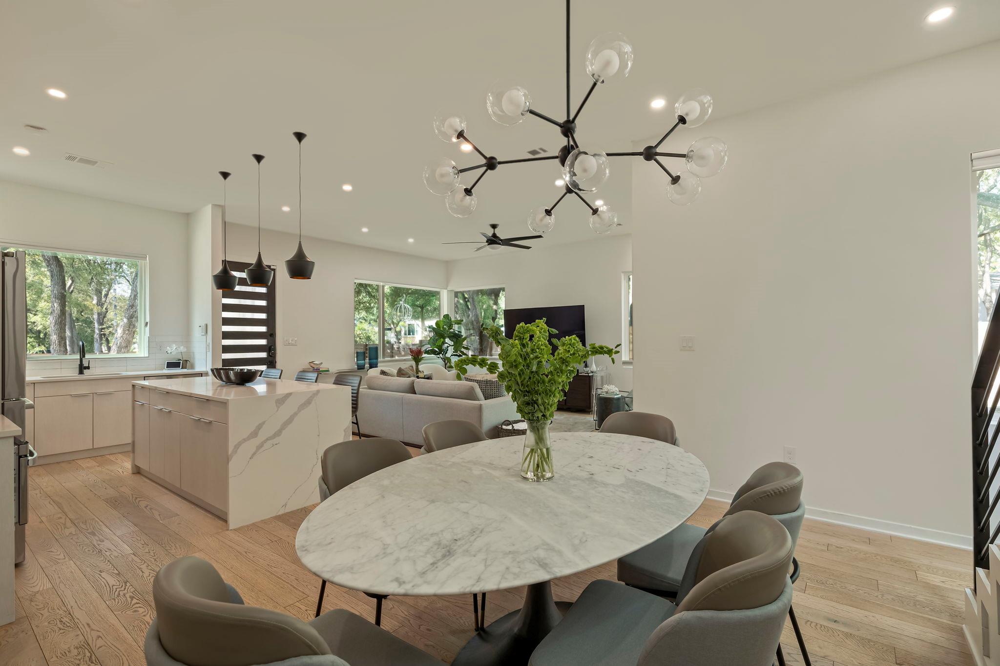 910 Nalide St # B, Austin, TX 78745