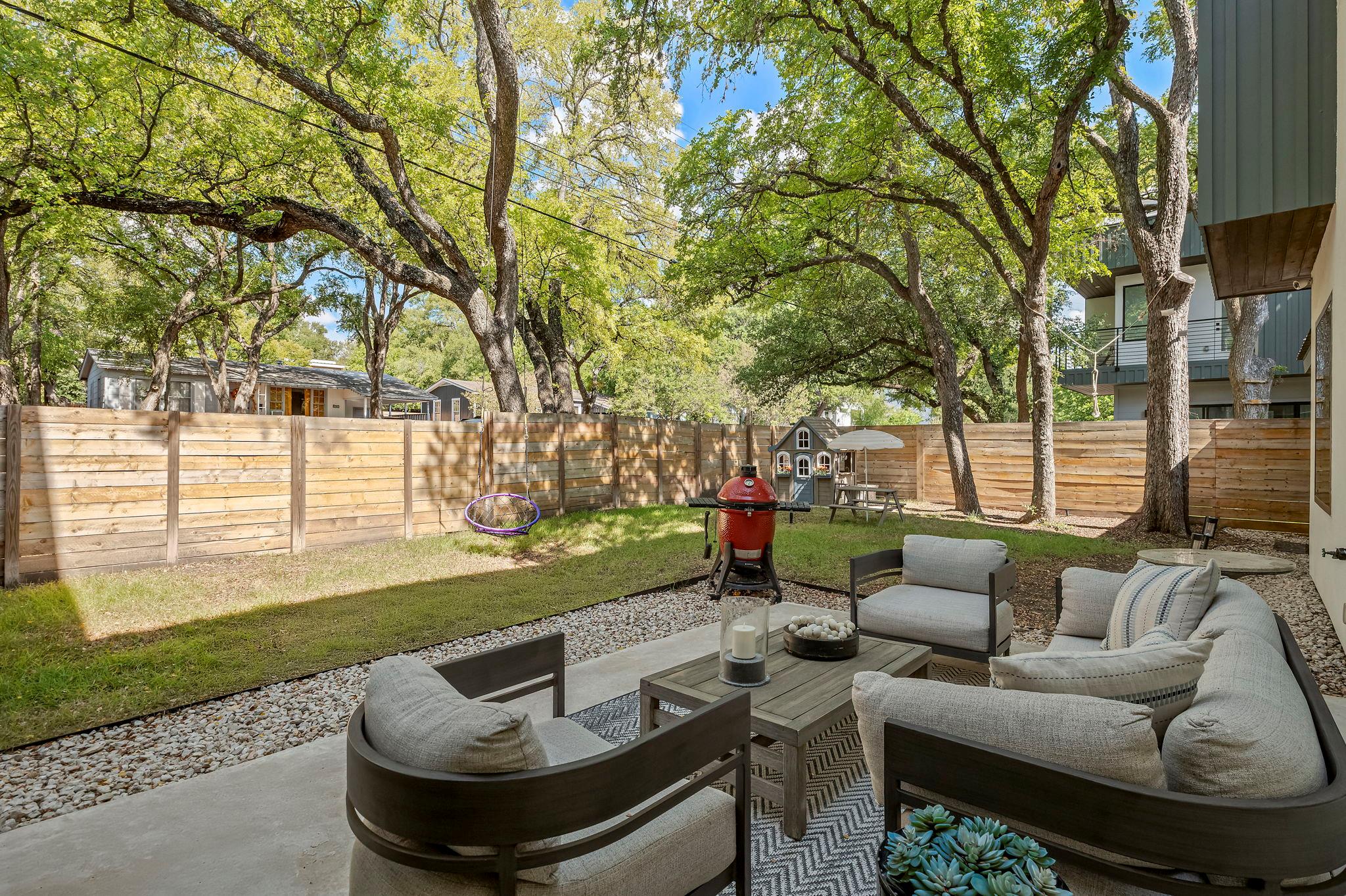 910 Nalide St # B, Austin, TX 78745