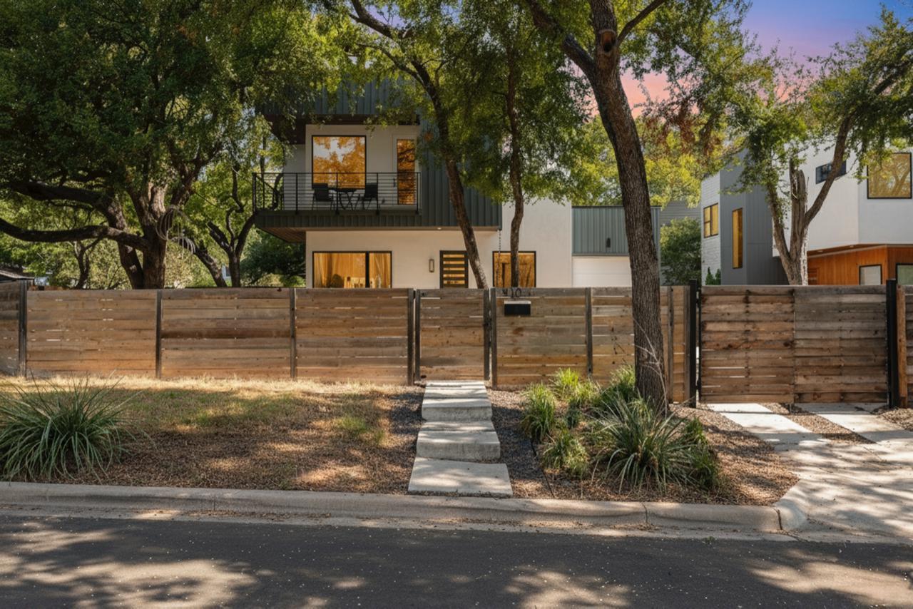 910 Nalide St # B, Austin, TX 78745