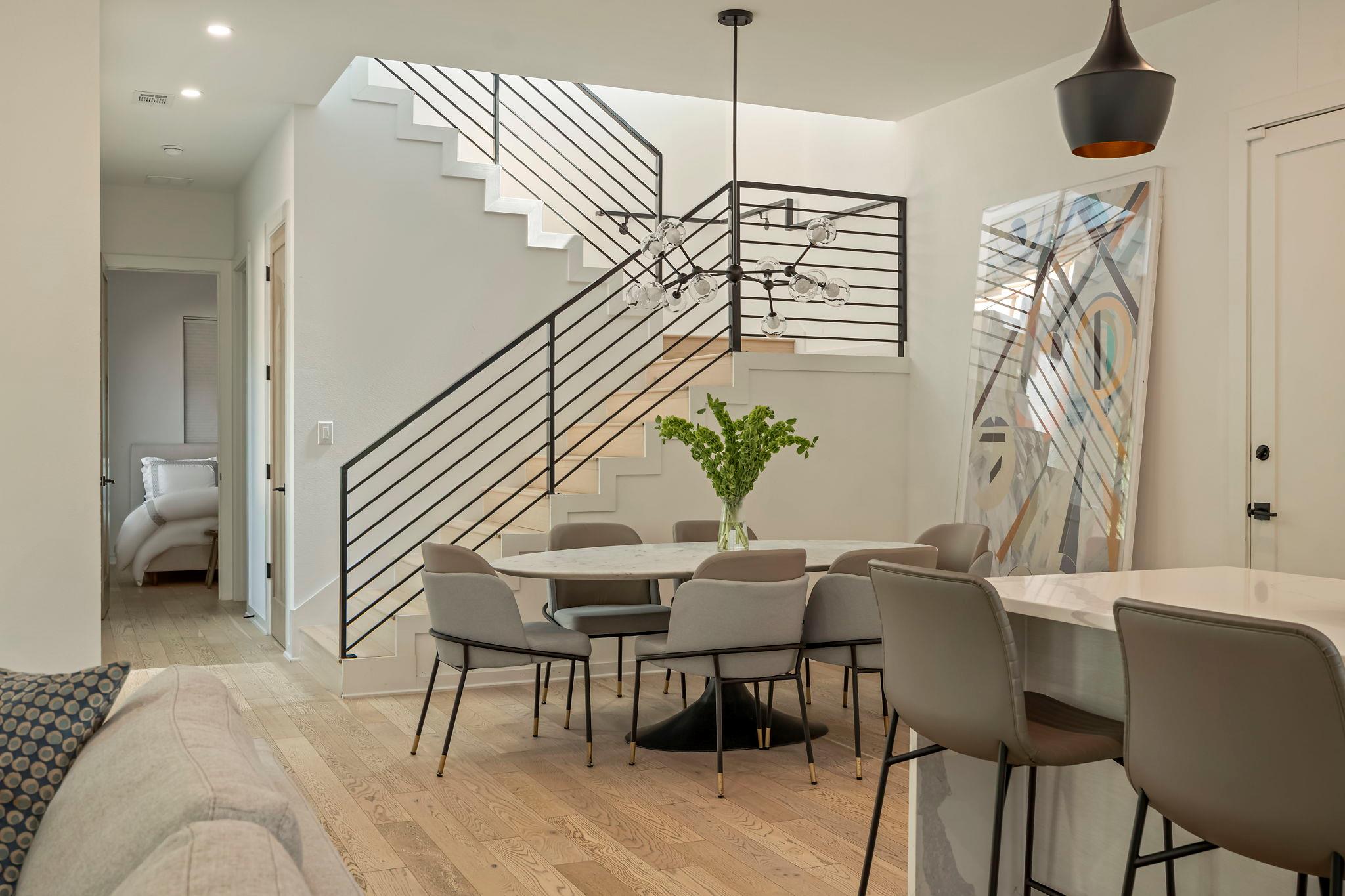 910 Nalide St # B, Austin, TX 78745