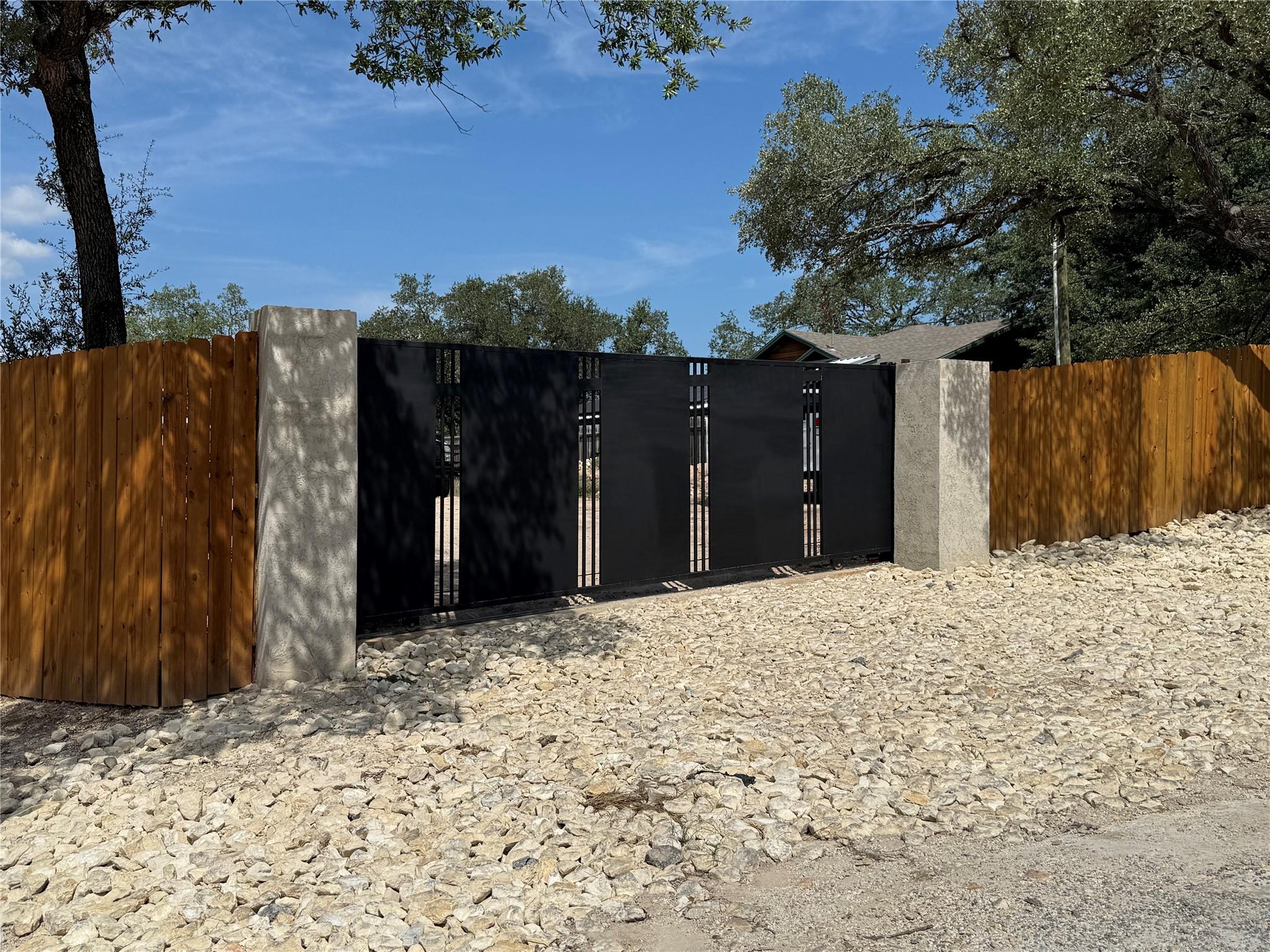 10300 Little Creek Cir, Dripping Springs, TX 78620