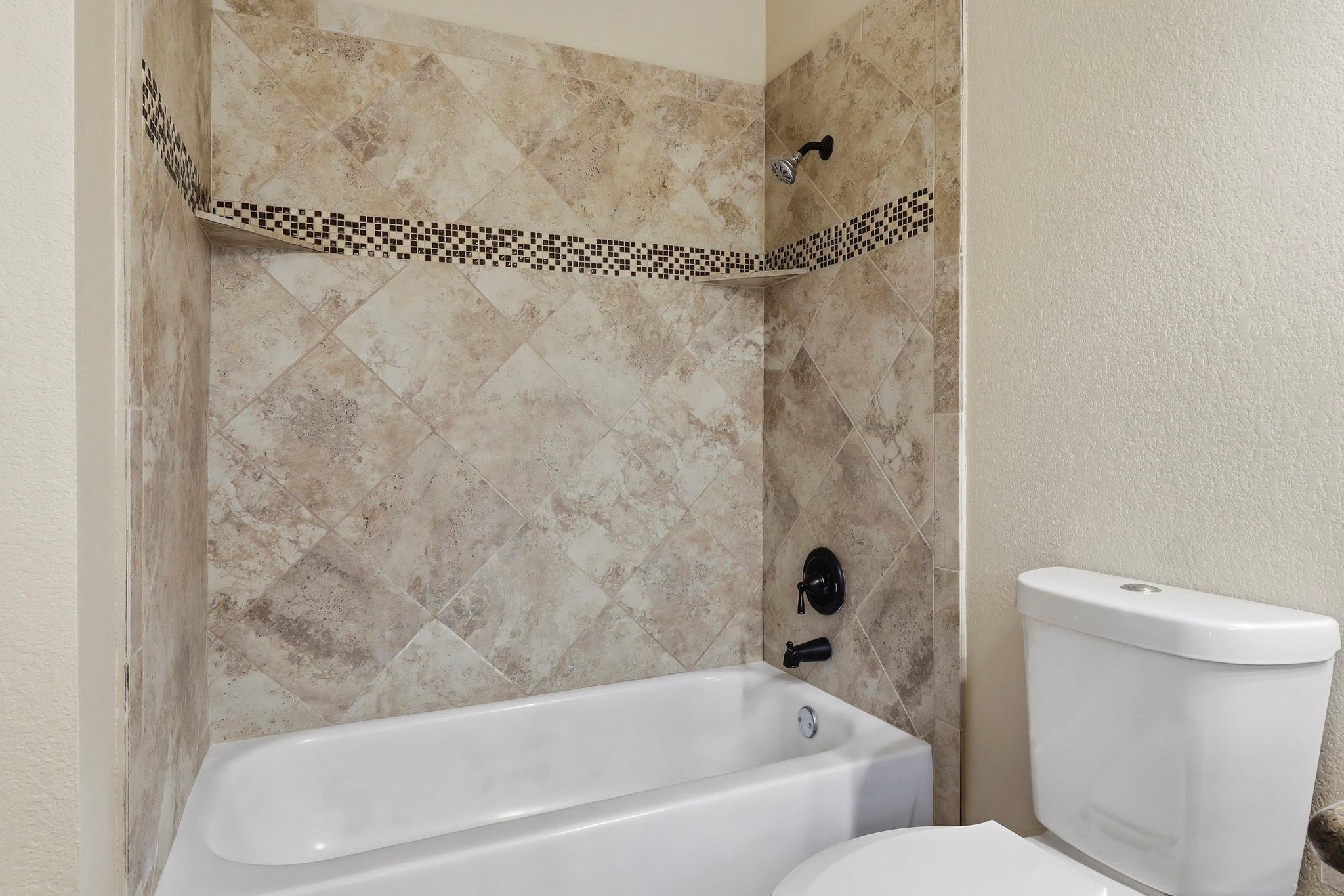 216 Fall Creek Dr, Kyle, TX 78640