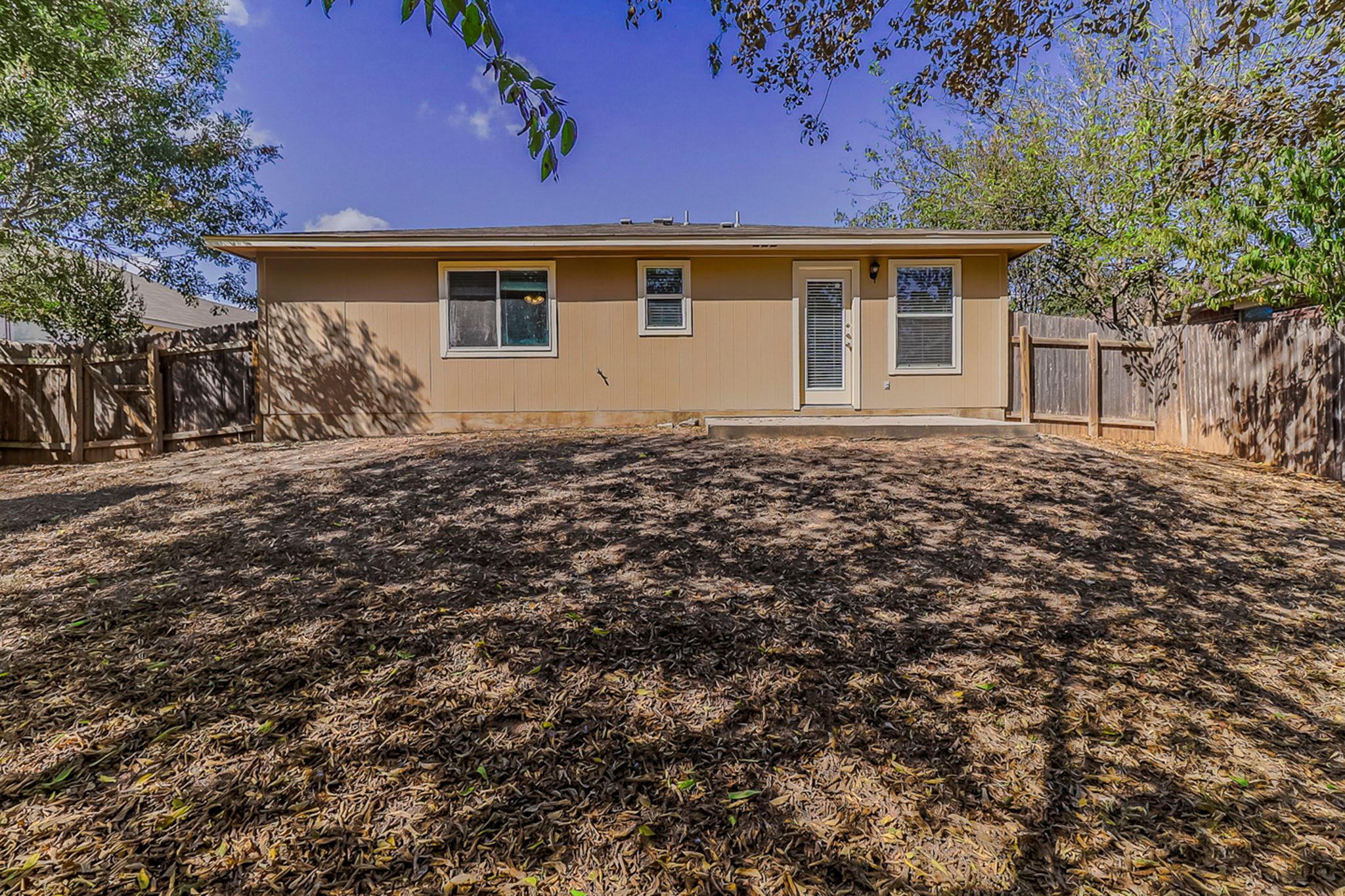 216 Fall Creek Dr, Kyle, TX 78640