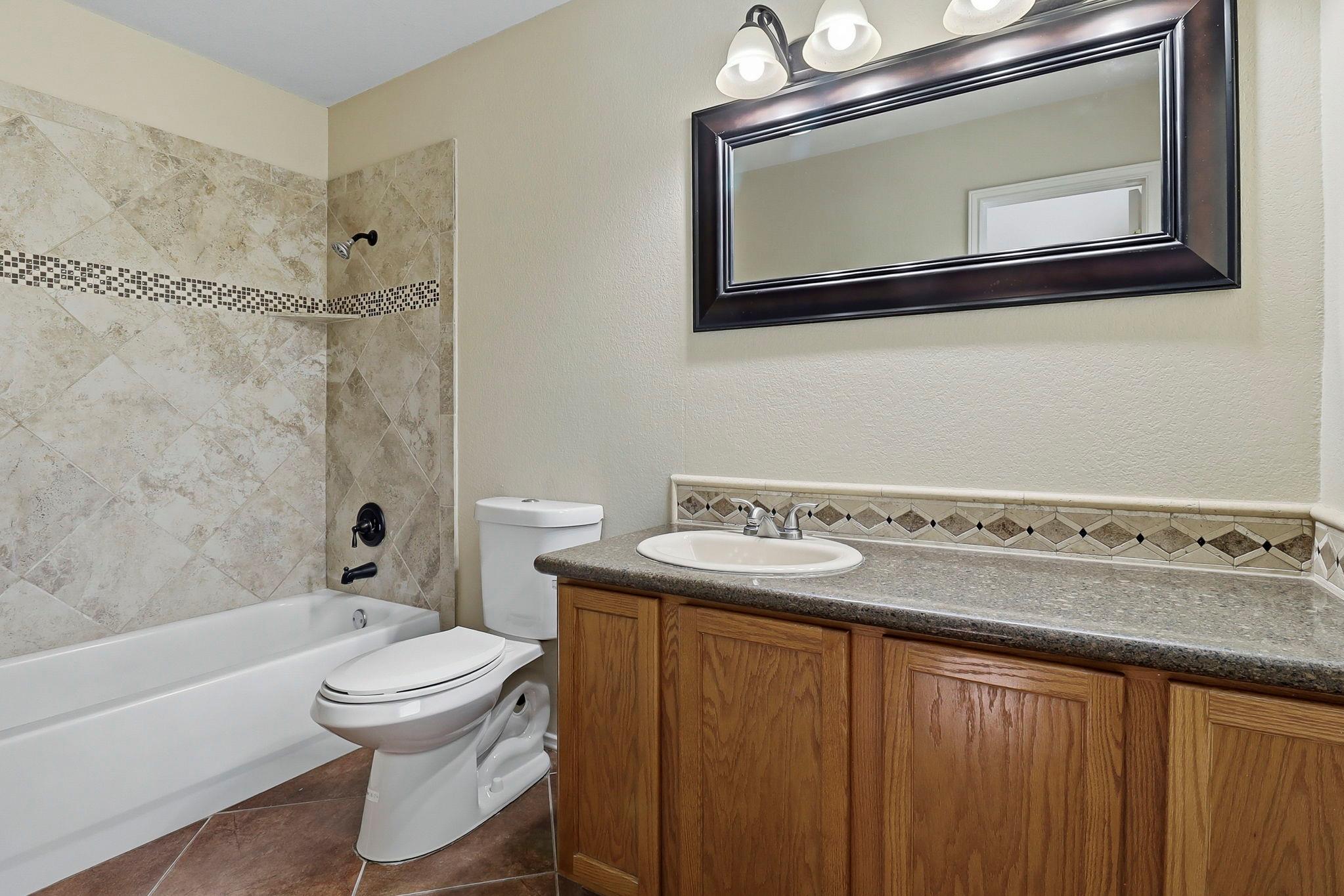 216 Fall Creek Dr, Kyle, TX 78640