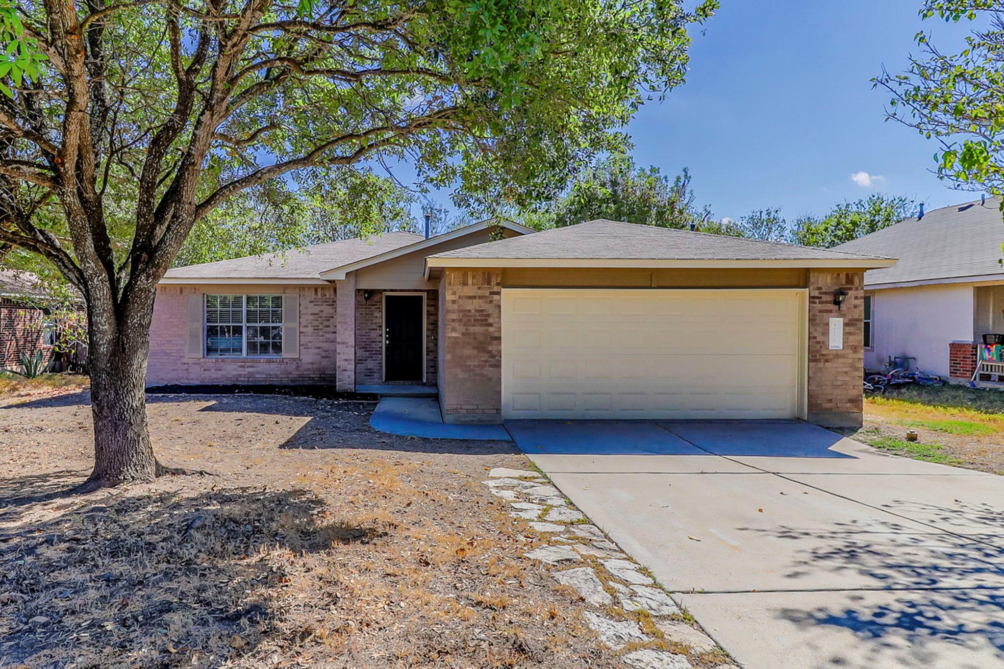 216 Fall Creek Dr, Kyle, TX 78640